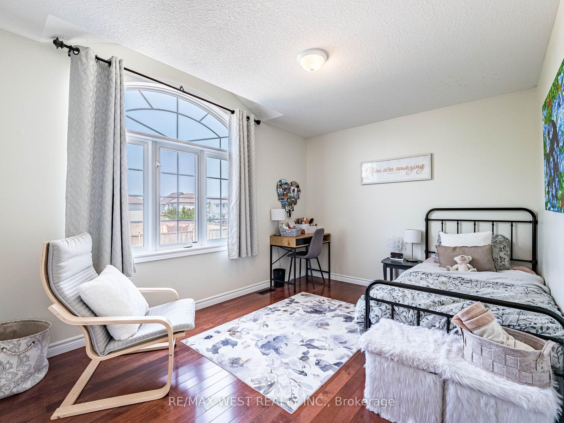 Photo 23 of 19 Bowen Drive, Guelph, Victoria North — HOMEH