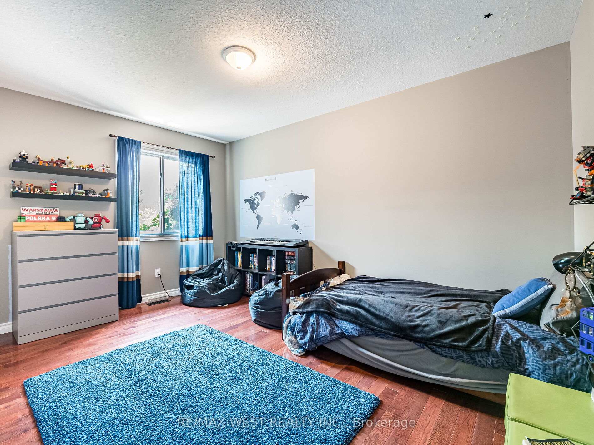 Photo 24 of 19 Bowen Drive, Guelph, Victoria North — HOMEH