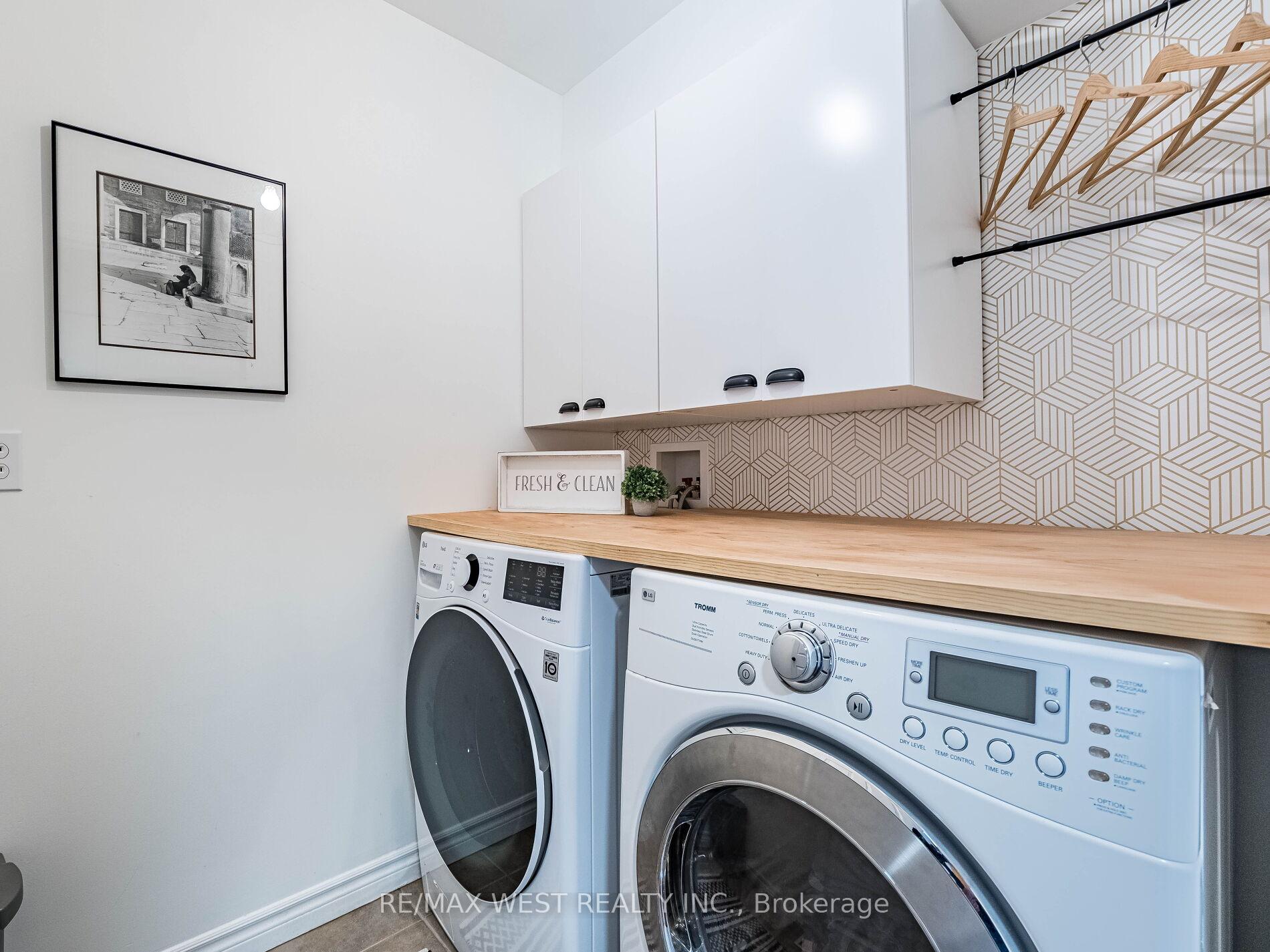 Photo 26 of 19 Bowen Drive, Guelph, Victoria North — HOMEH