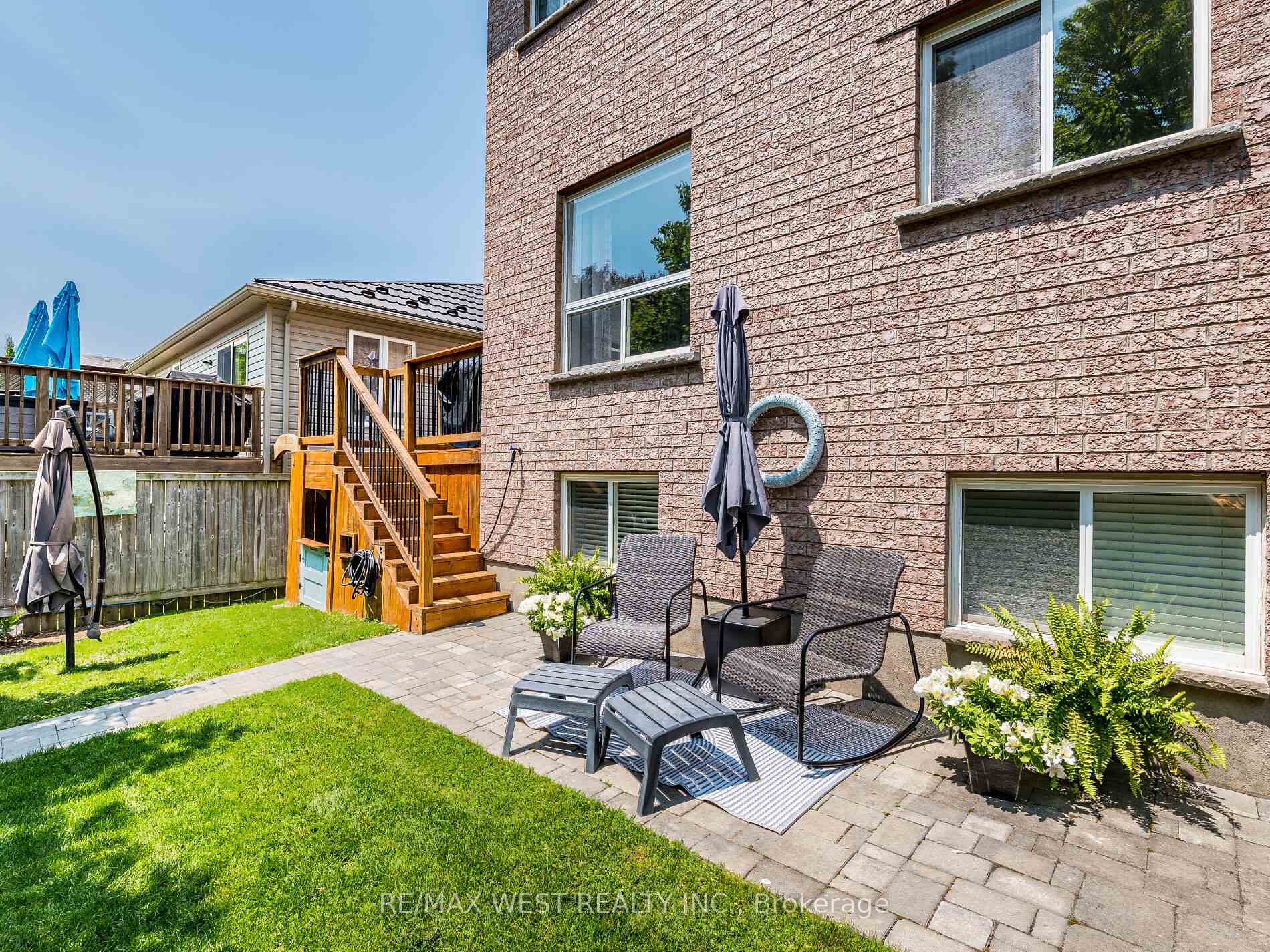 Photo 38 of 19 Bowen Drive, Guelph, Victoria North — HOMEH