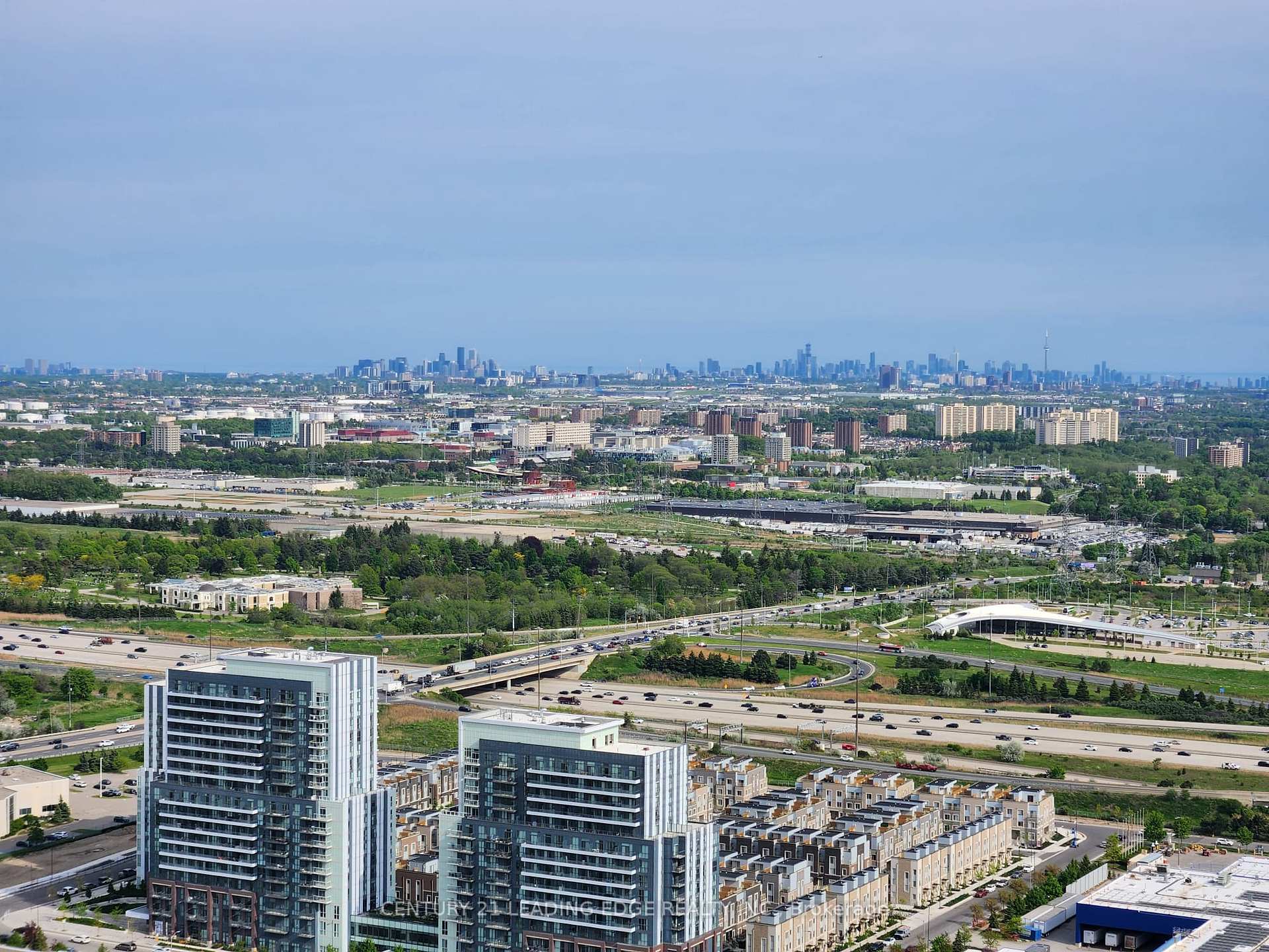 Photo 1 of Unit 4915, 225 Commerce Street, Vaughan, Vaughan Corporate Centre — HOMEH