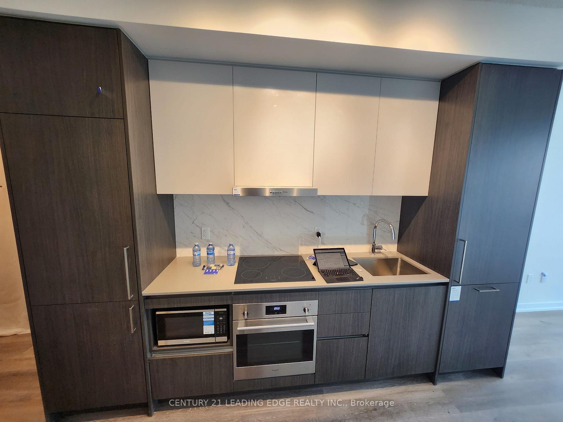 Photo 3 of Unit 4915, 225 Commerce Street, Vaughan, Vaughan Corporate Centre — HOMEH