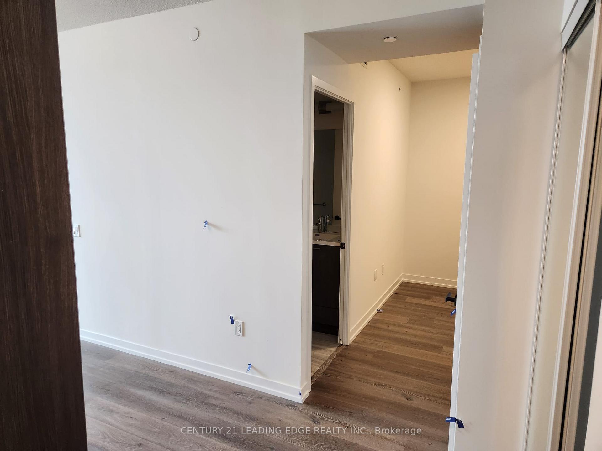 Photo 5 of Unit 4915, 225 Commerce Street, Vaughan, Vaughan Corporate Centre — HOMEH