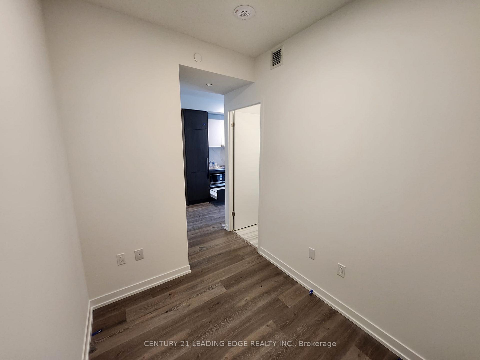 Photo 6 of Unit 4915, 225 Commerce Street, Vaughan, Vaughan Corporate Centre — HOMEH