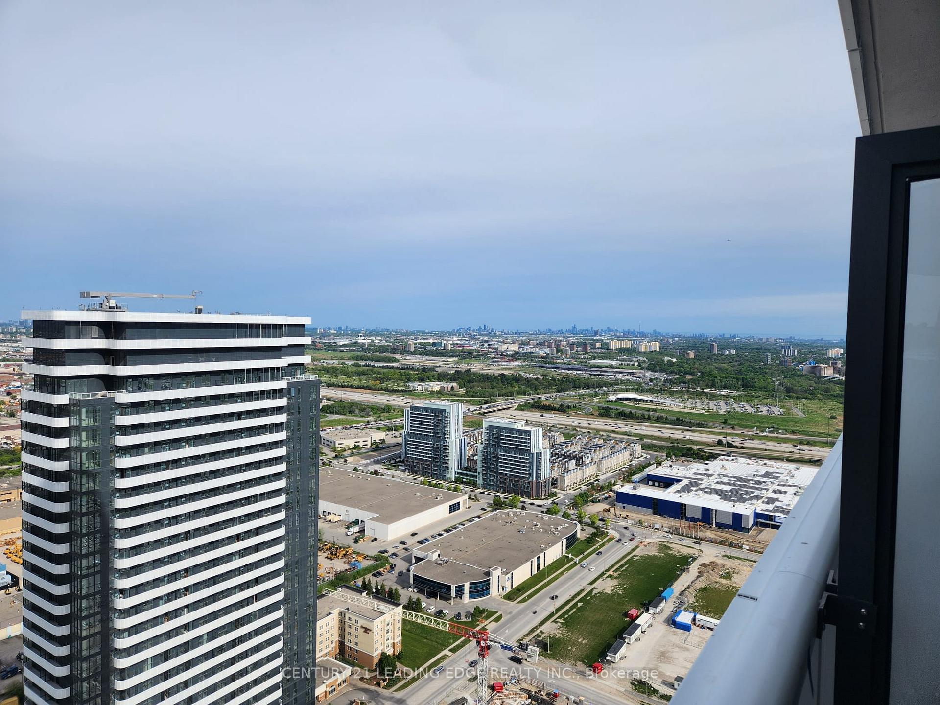 Photo 12 of Unit 4915, 225 Commerce Street, Vaughan, Vaughan Corporate Centre — HOMEH