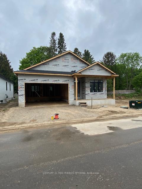 Front of Unit 8, 430 Head Street N