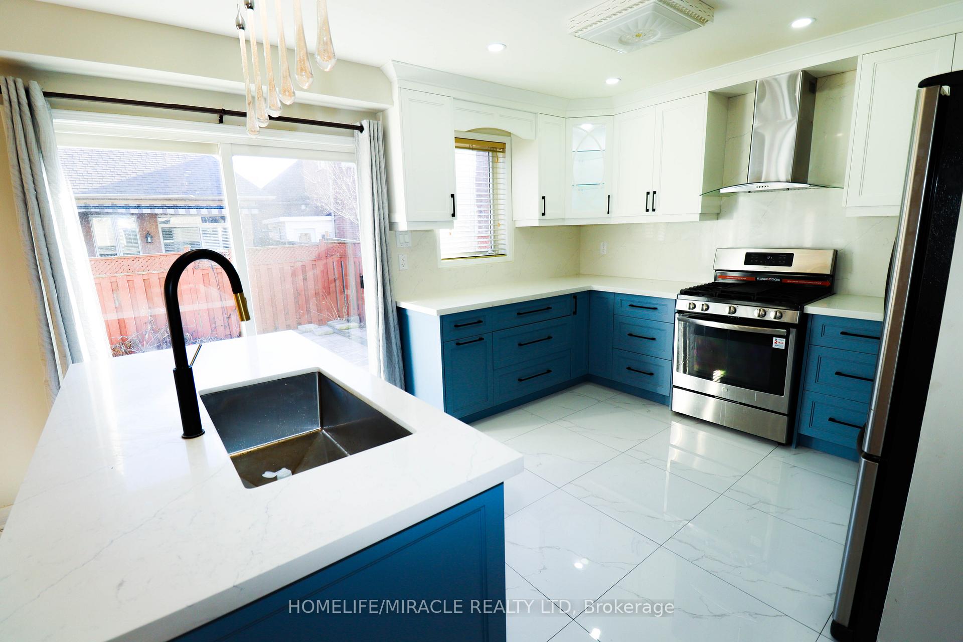 Photo 9 of 5350 Dryden Avenue, Burlington, Orchard — HOMEH