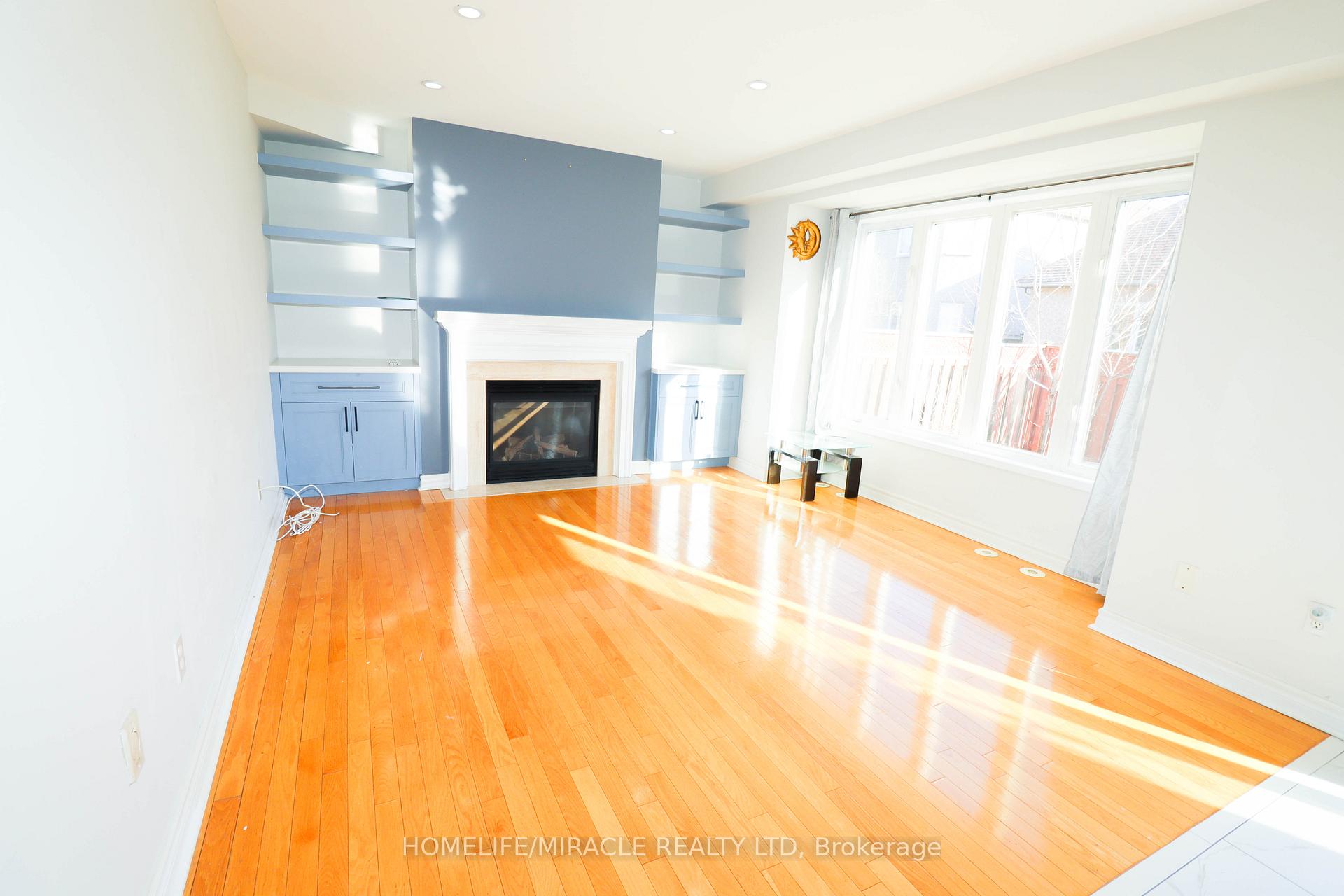 Photo 13 of 5350 Dryden Avenue, Burlington, Orchard — HOMEH