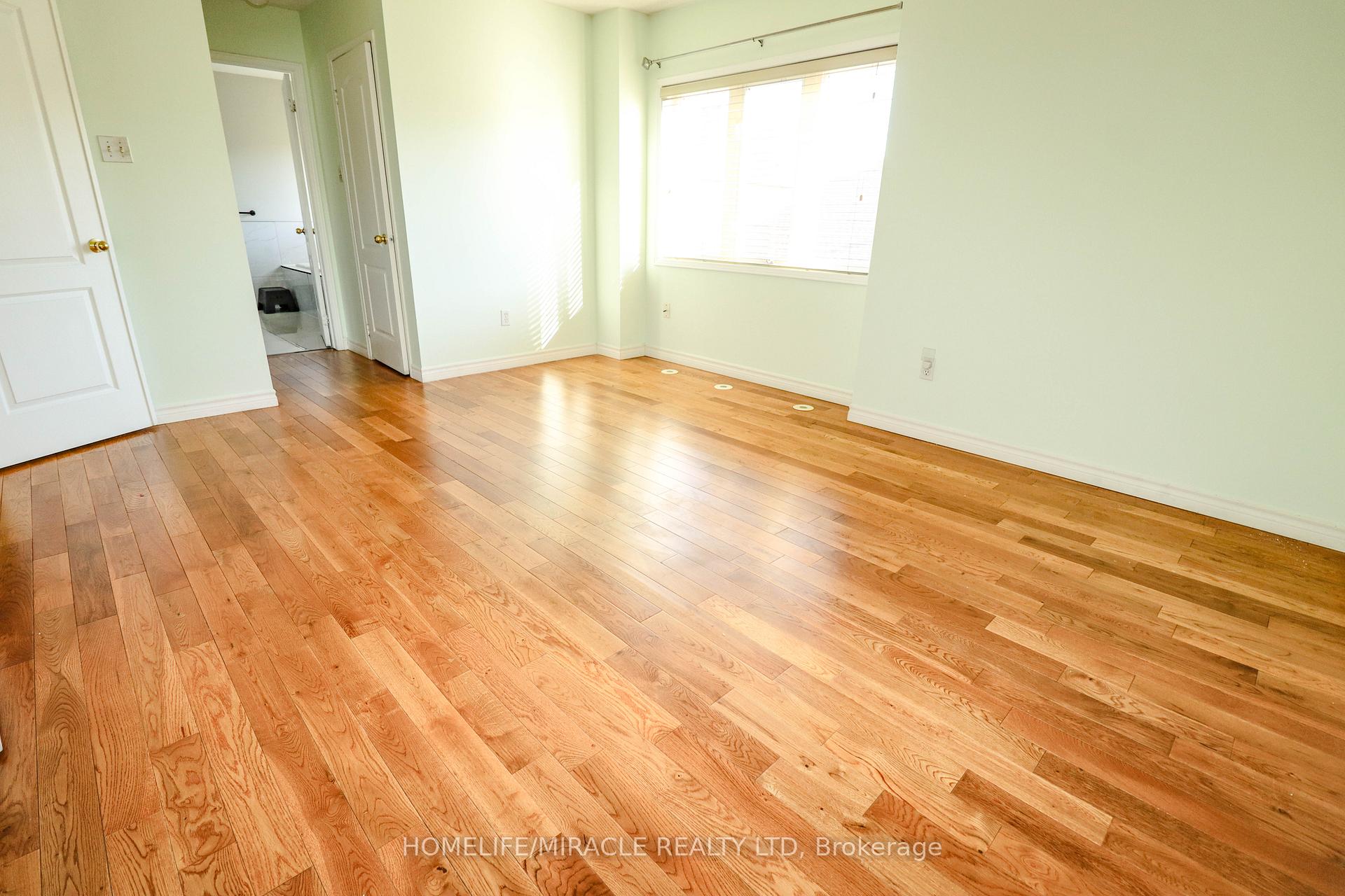 Photo 28 of 5350 Dryden Avenue, Burlington, Orchard — HOMEH