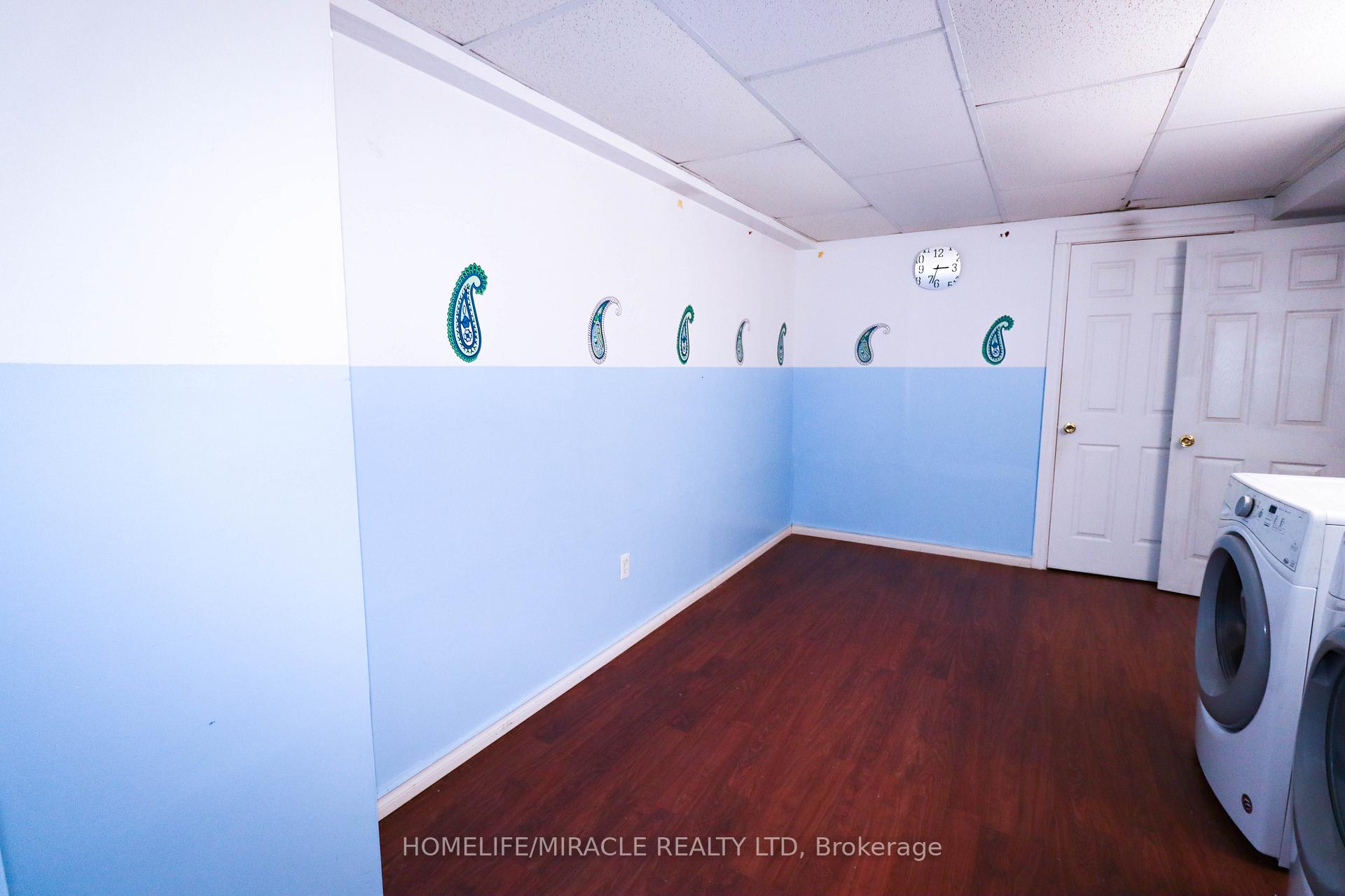 Photo 38 of 5350 Dryden Avenue, Burlington, Orchard — HOMEH