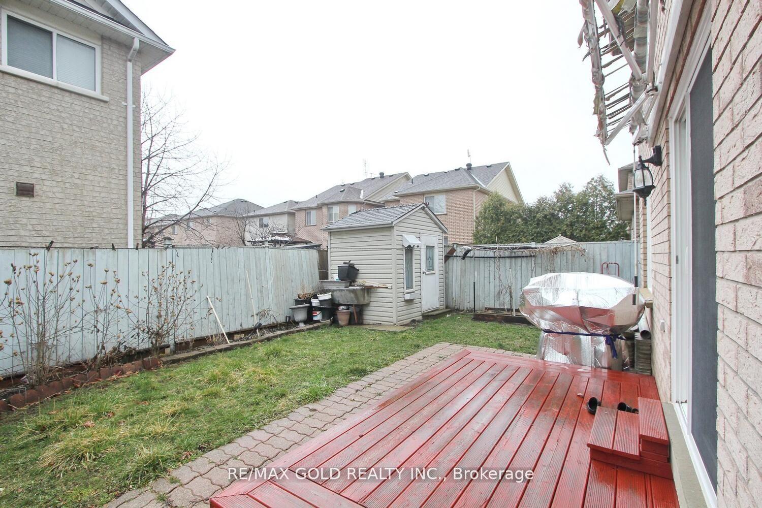 Photo 30 of 3 Oakmeadow Drive, Brampton, Fletcher's Meadow — HOMEH