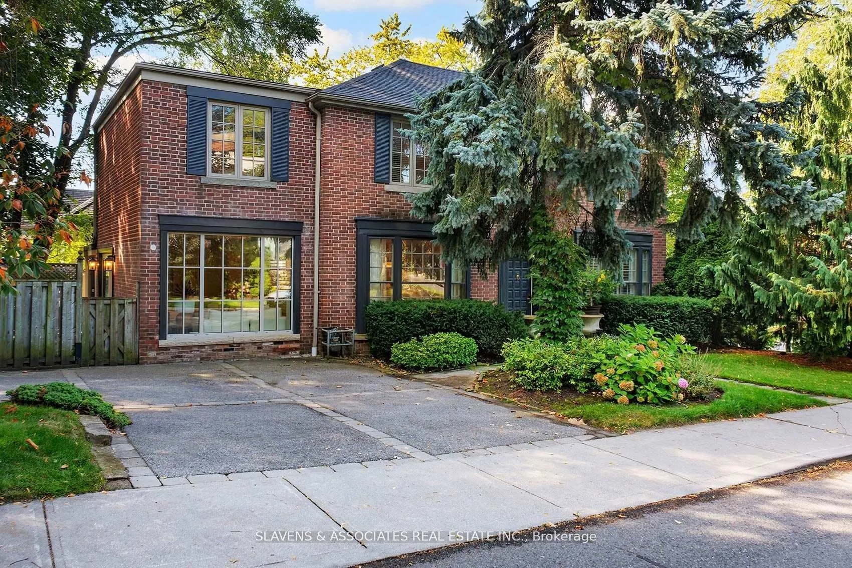 Photo 1 of 21 Wembley Road, Toronto, Forest Hill North — HOMEH