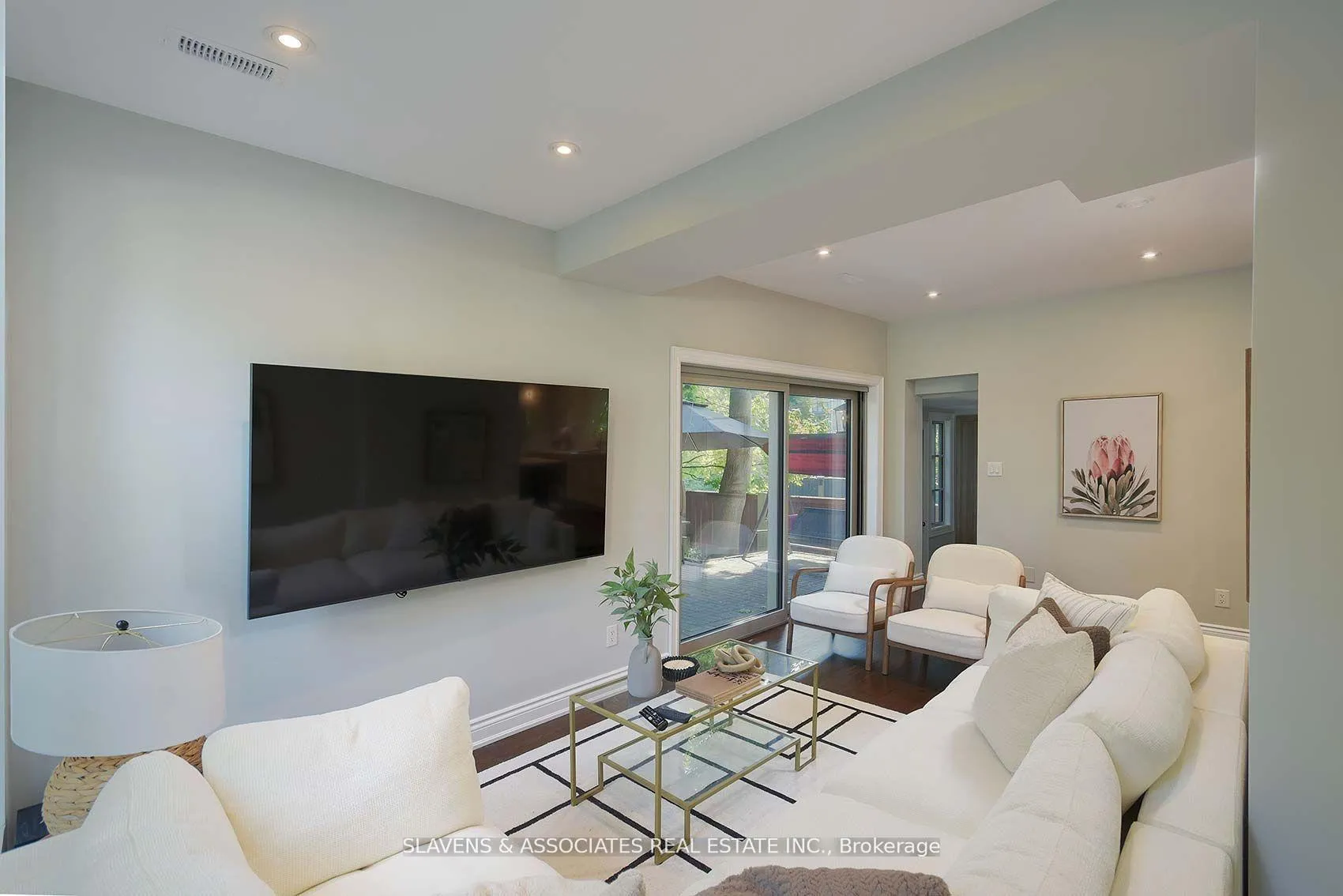 Photo 10 of 21 Wembley Road, Toronto, Forest Hill North — HOMEH