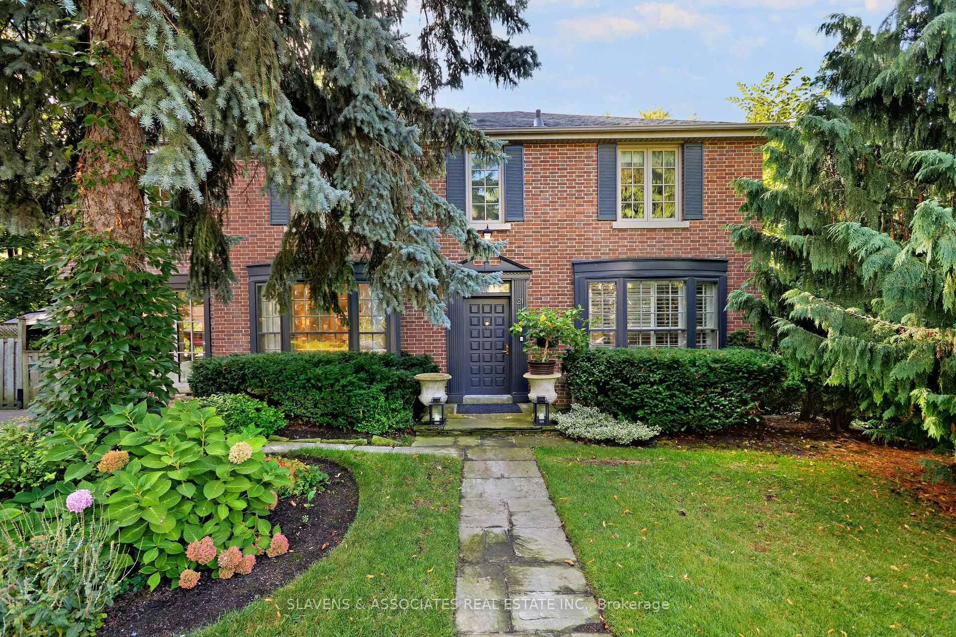 Photo 36 of 21 Wembley Road, Toronto, Forest Hill North — HOMEH