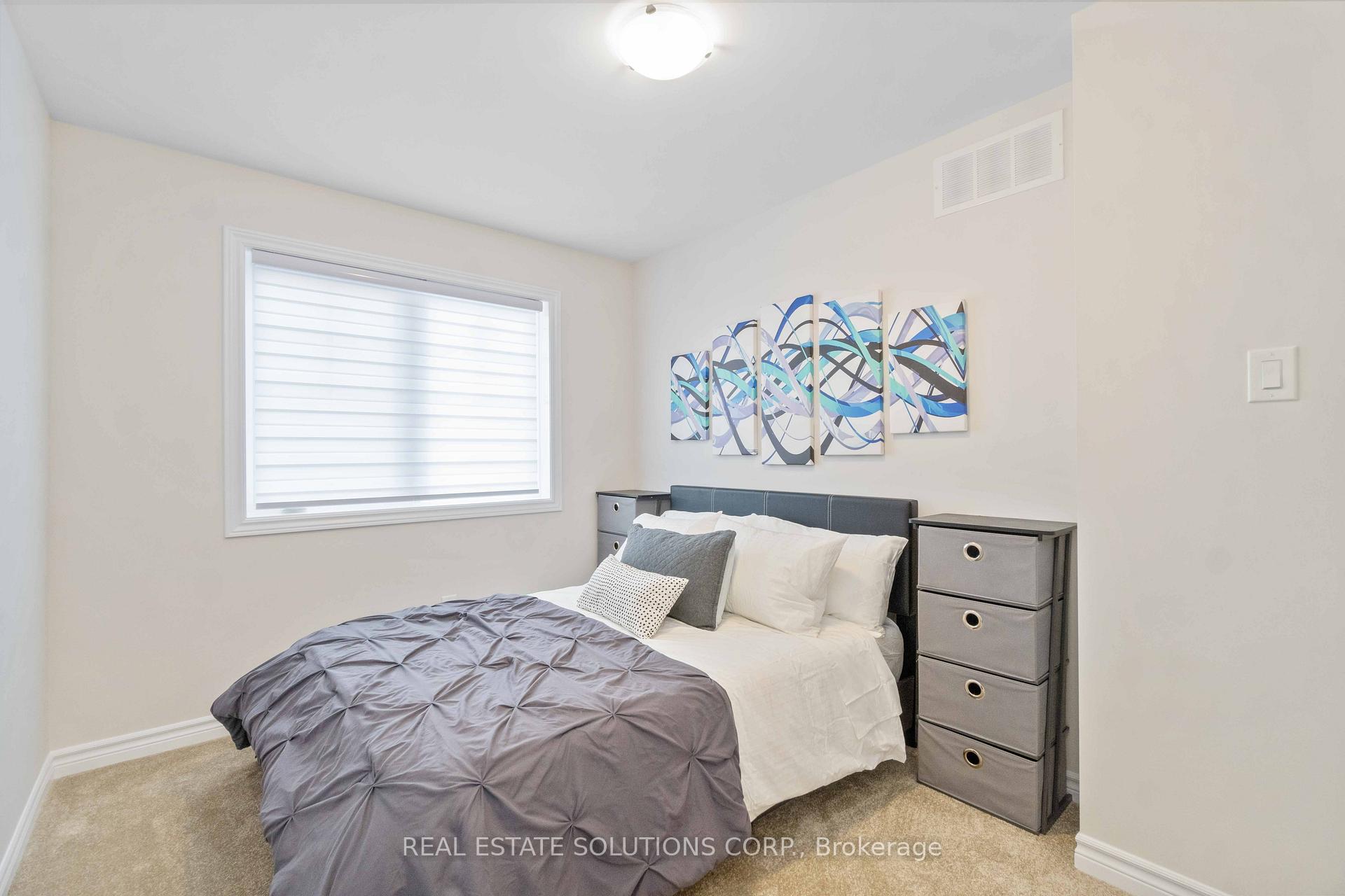 Photo 13 of 102 Wabikon Crescent, Ottawa, Blossom Park/Kemp Park/Findlay Creek — HOMEH