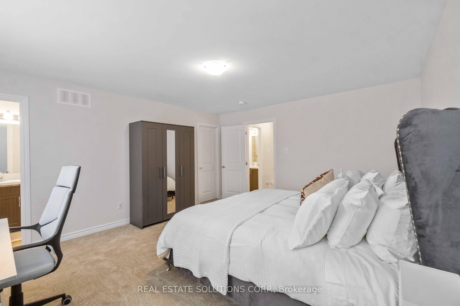 Photo 16 of 102 Wabikon Crescent, Ottawa, Blossom Park/Kemp Park/Findlay Creek — HOMEH
