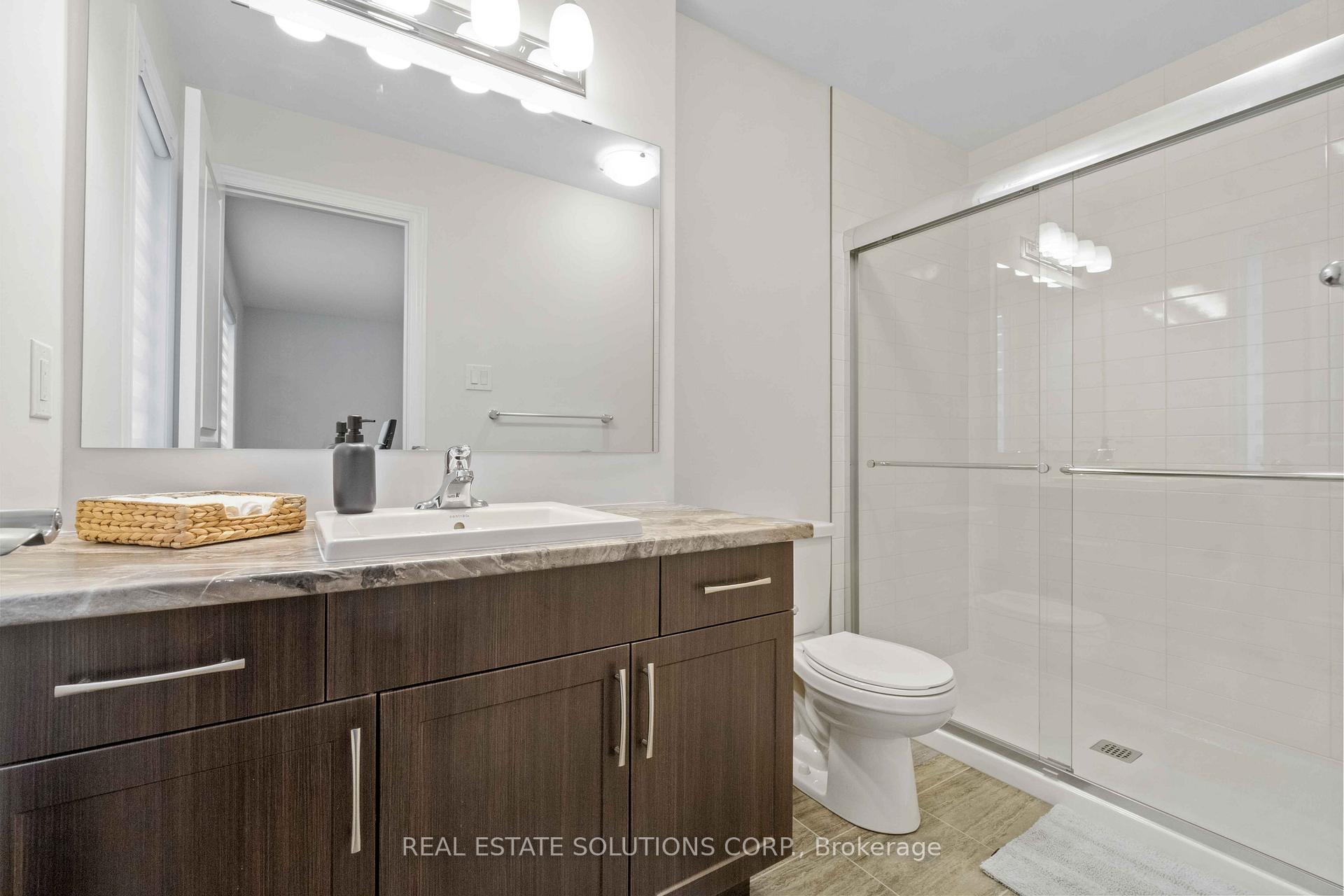 Photo 20 of 102 Wabikon Crescent, Ottawa, Blossom Park/Kemp Park/Findlay Creek — HOMEH