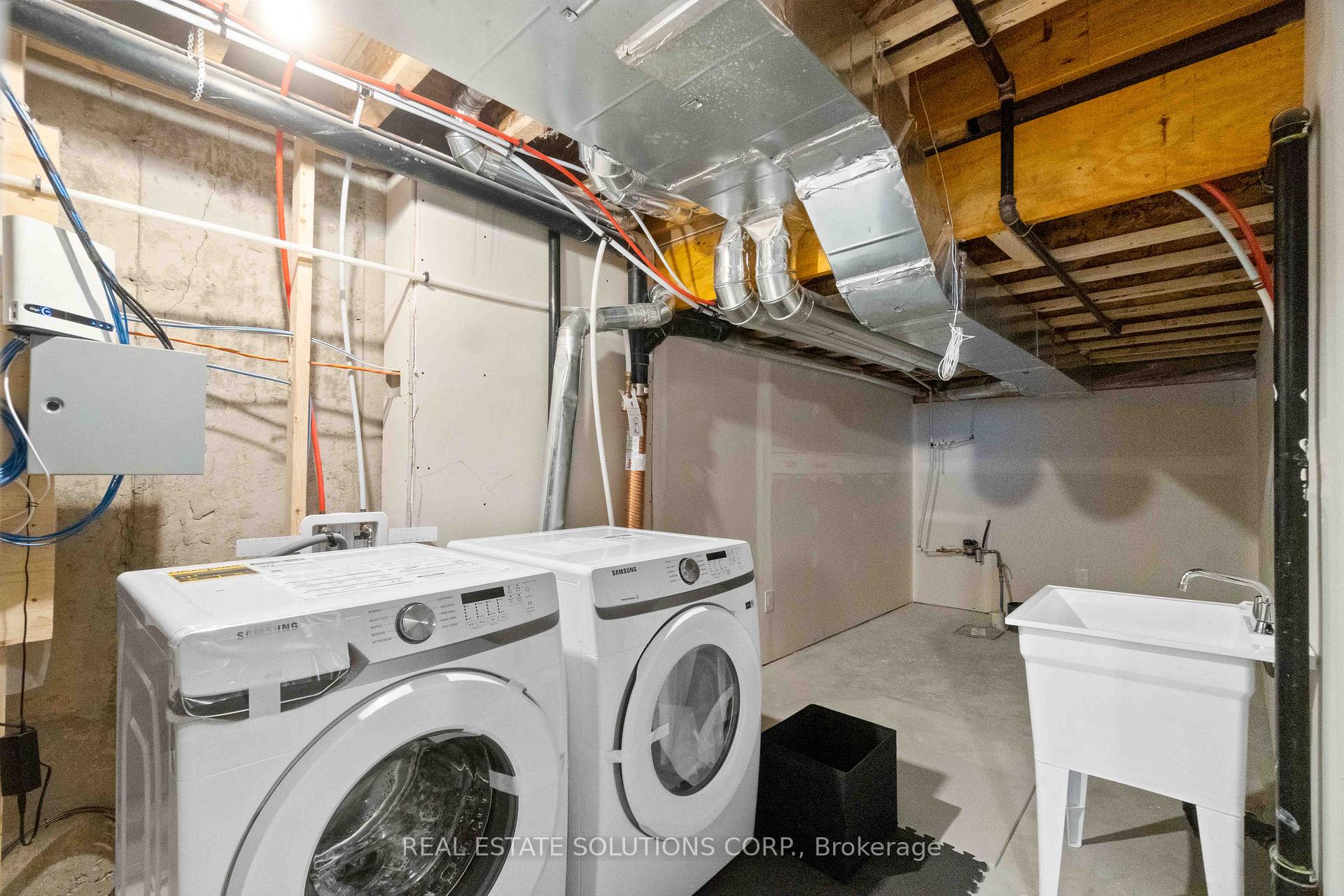 Photo 22 of 102 Wabikon Crescent, Ottawa, Blossom Park/Kemp Park/Findlay Creek — HOMEH