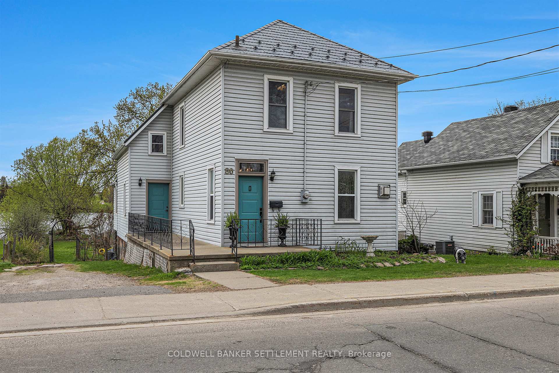 Photo 8 of 80 Queen Street, Smiths Falls — HOMEH