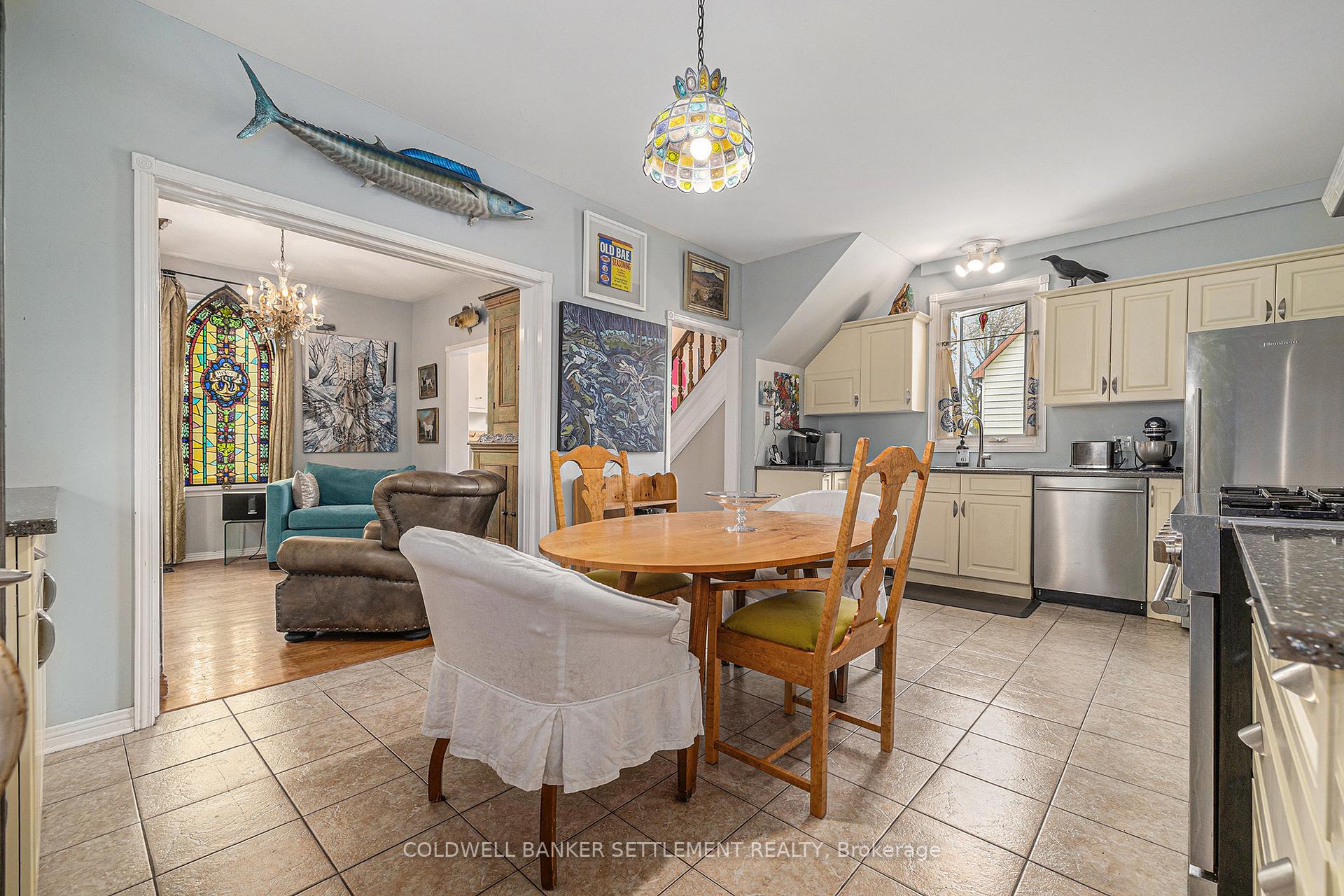Photo 14 of 80 Queen Street, Smiths Falls — HOMEH