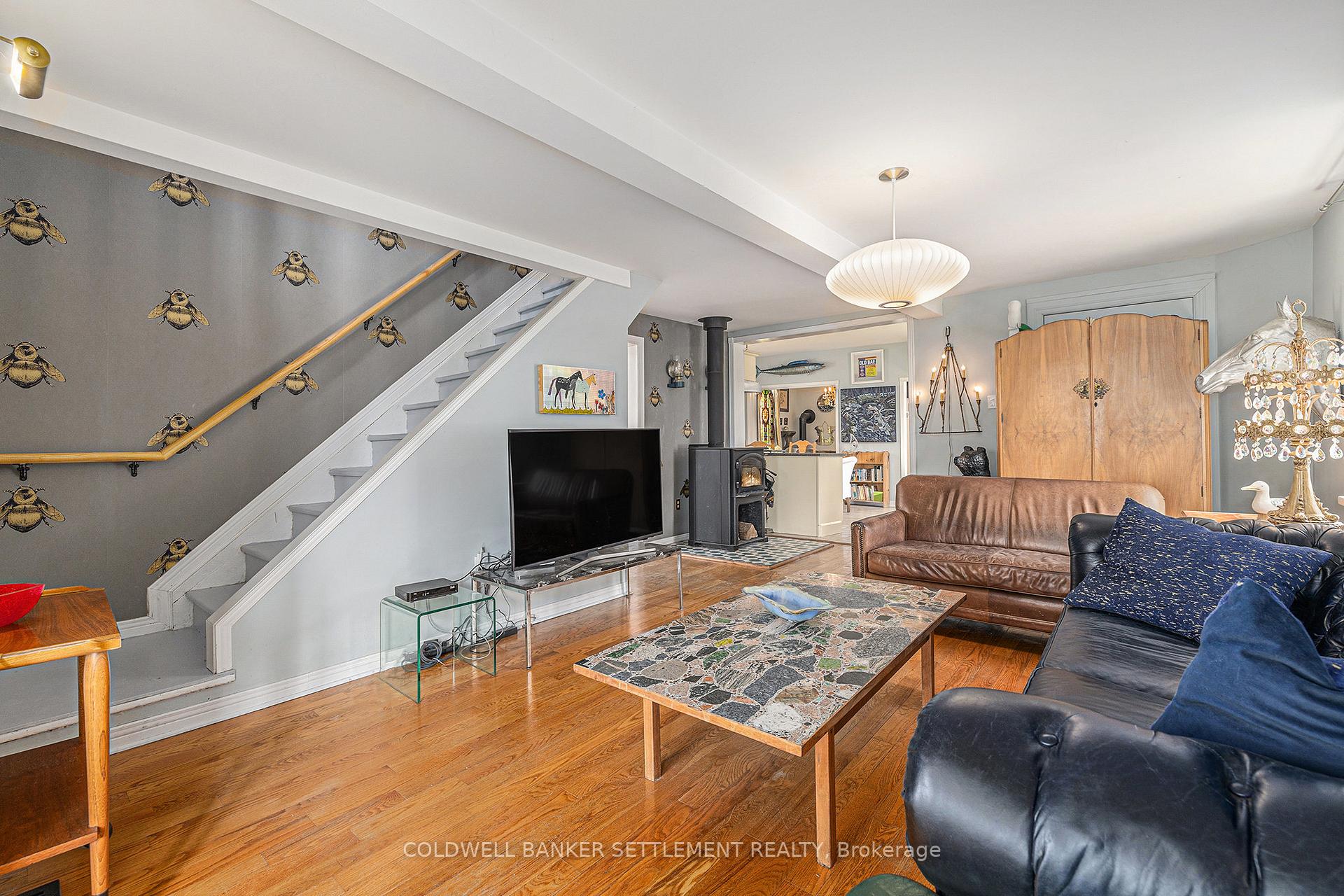 Photo 18 of 80 Queen Street, Smiths Falls — HOMEH