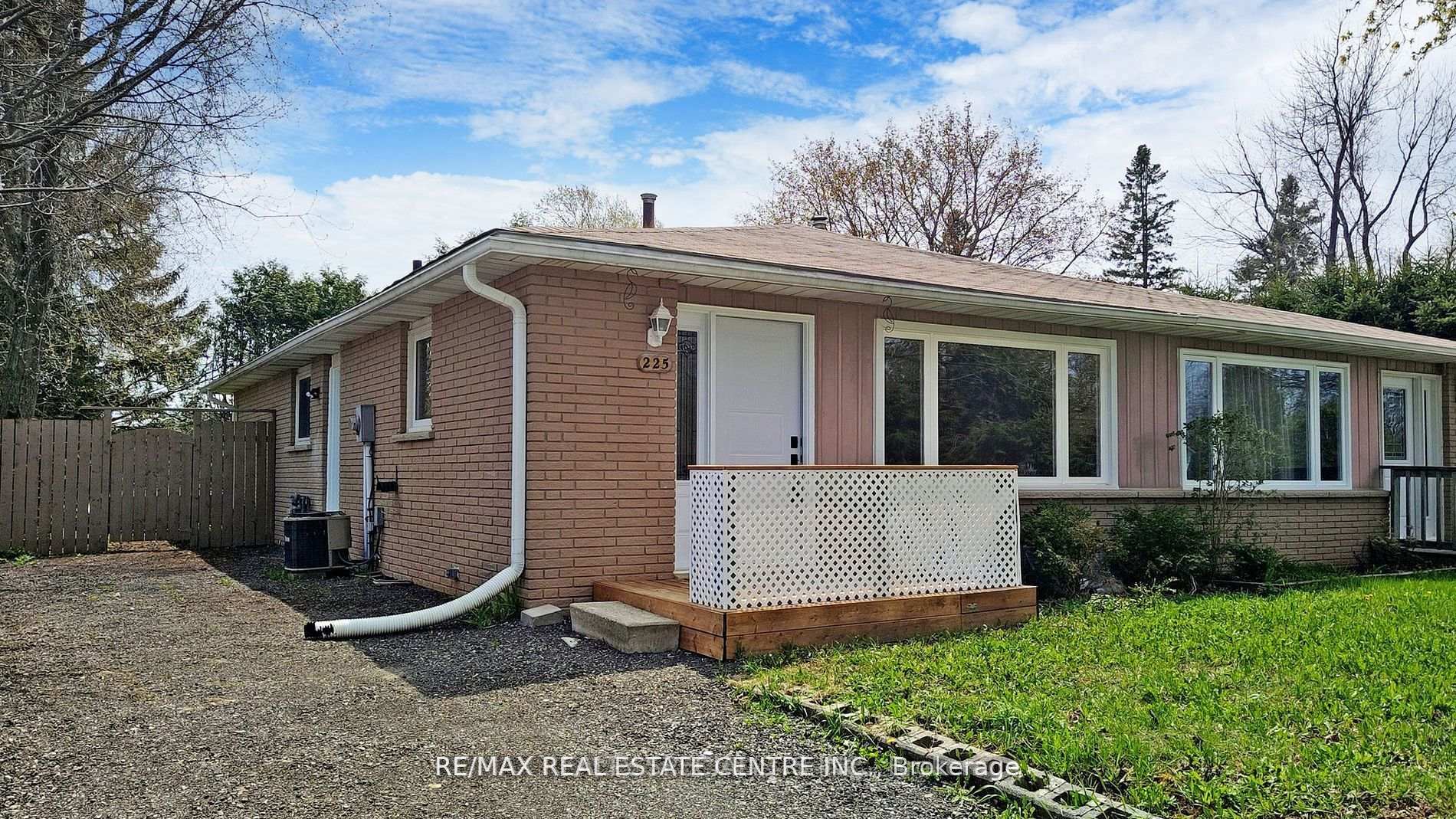 Photo 1 of 225 Simon Street, Shelburne — HOMEH