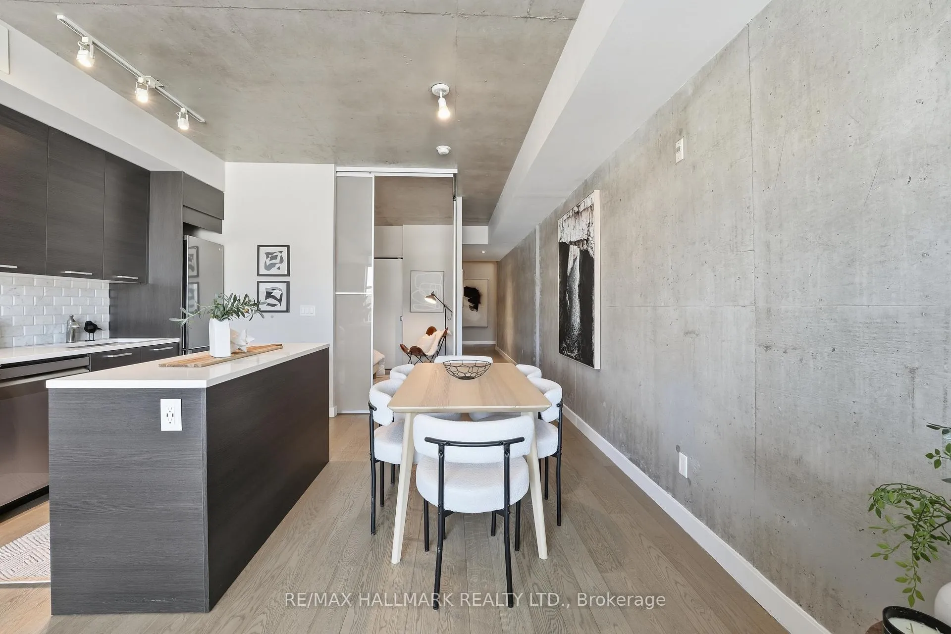 Photo 4 of Unit 305, 90 Broadview Avenue, Toronto, South Riverdale — HOMEH