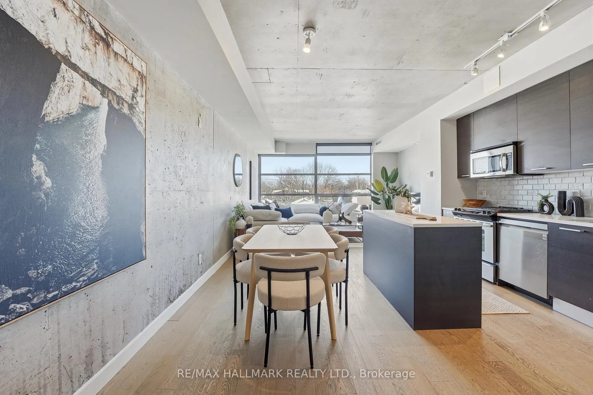 Photo 5 of Unit 305, 90 Broadview Avenue, Toronto, South Riverdale — HOMEH