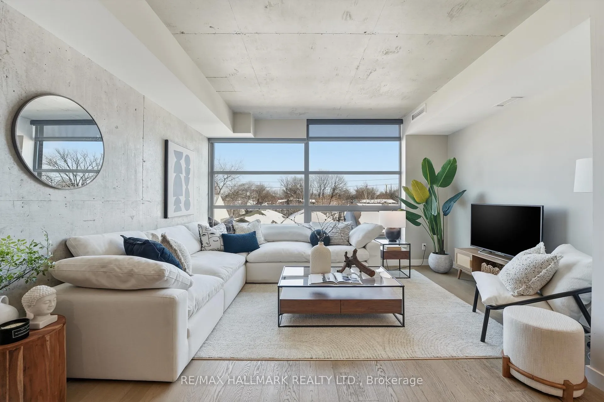 Photo 9 of Unit 305, 90 Broadview Avenue, Toronto, South Riverdale — HOMEH