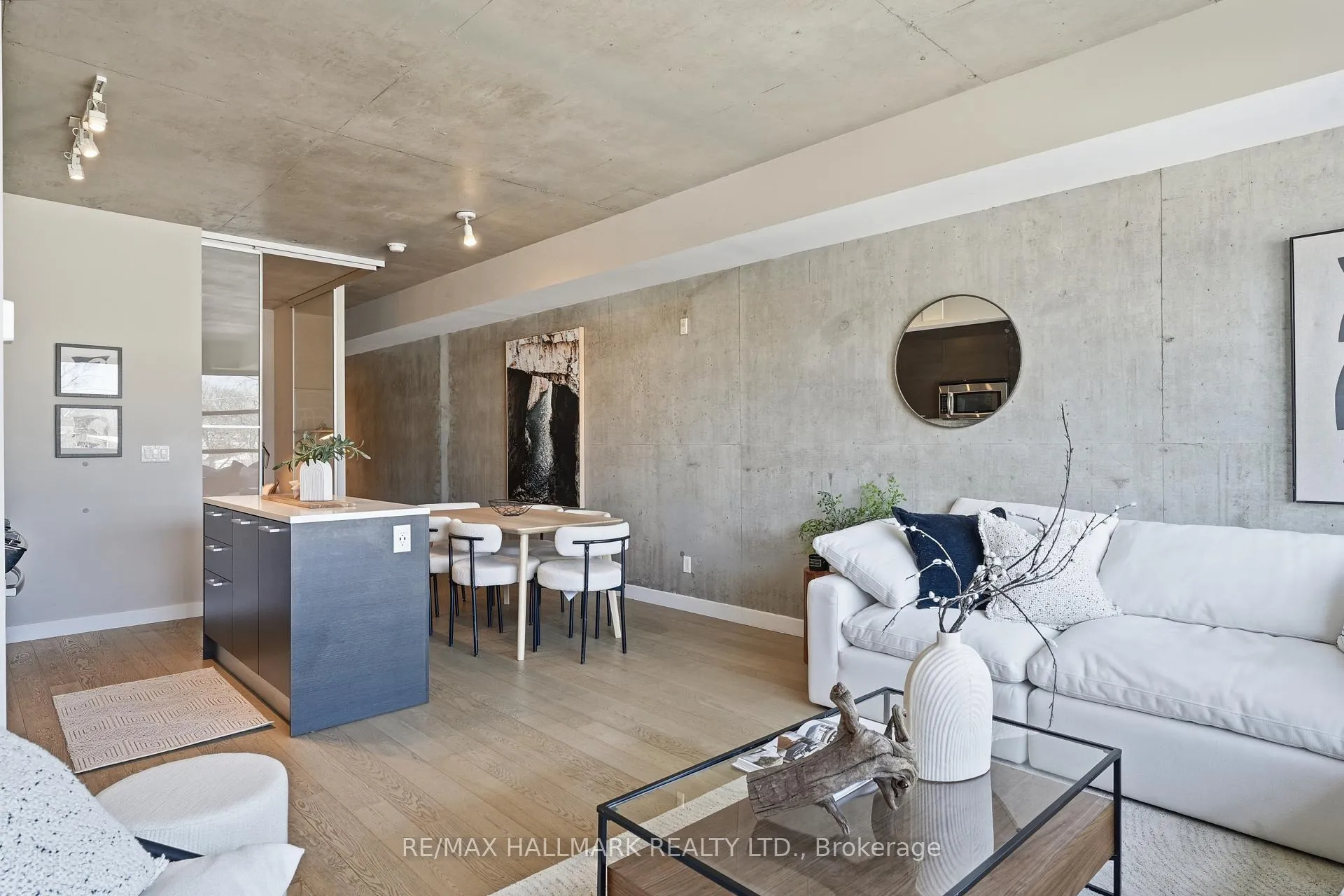 Photo 10 of Unit 305, 90 Broadview Avenue, Toronto, South Riverdale — HOMEH