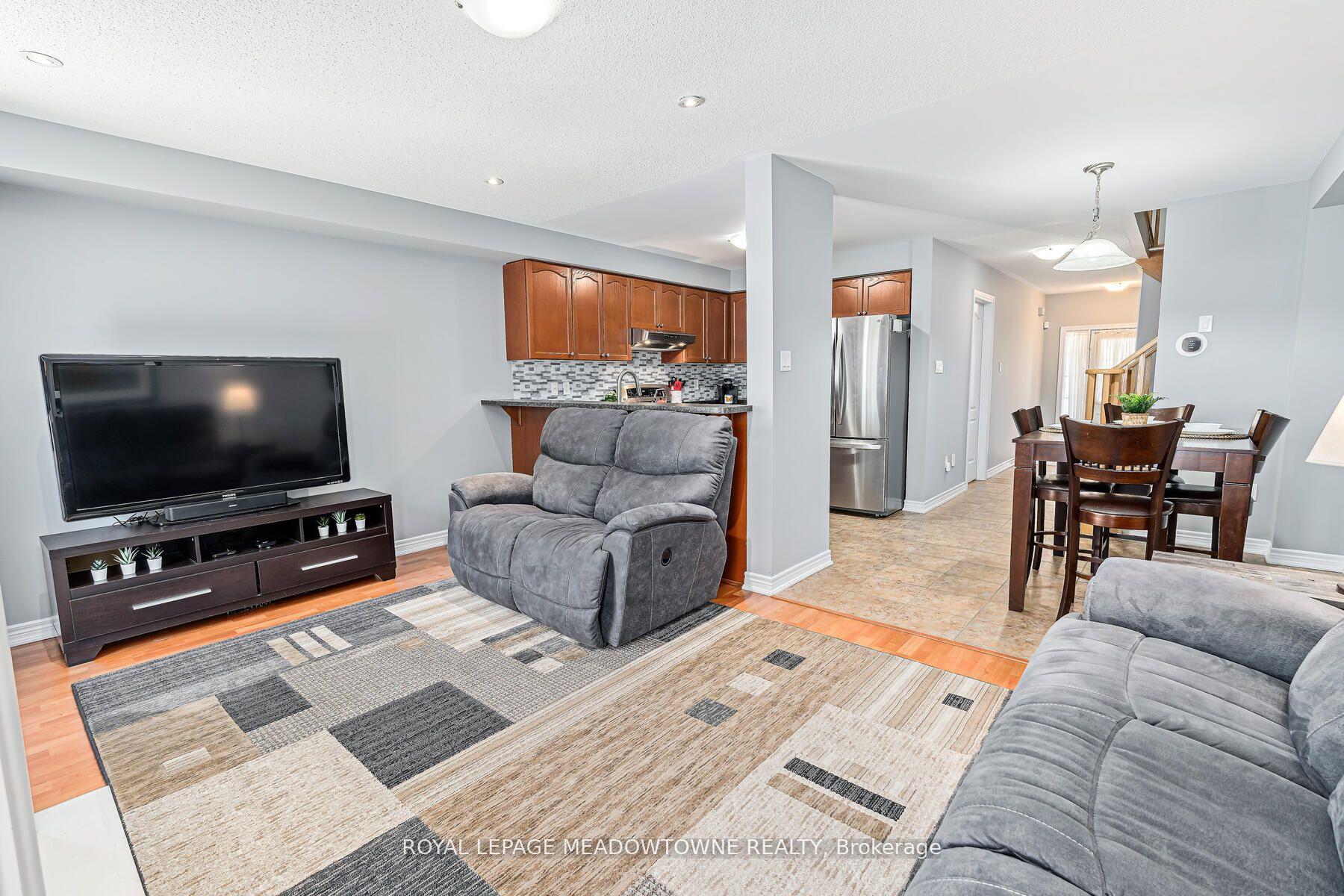 Photo 14 of 102 Cedarbrook Road, Brampton, Sandringham-Wellington — HOMEH