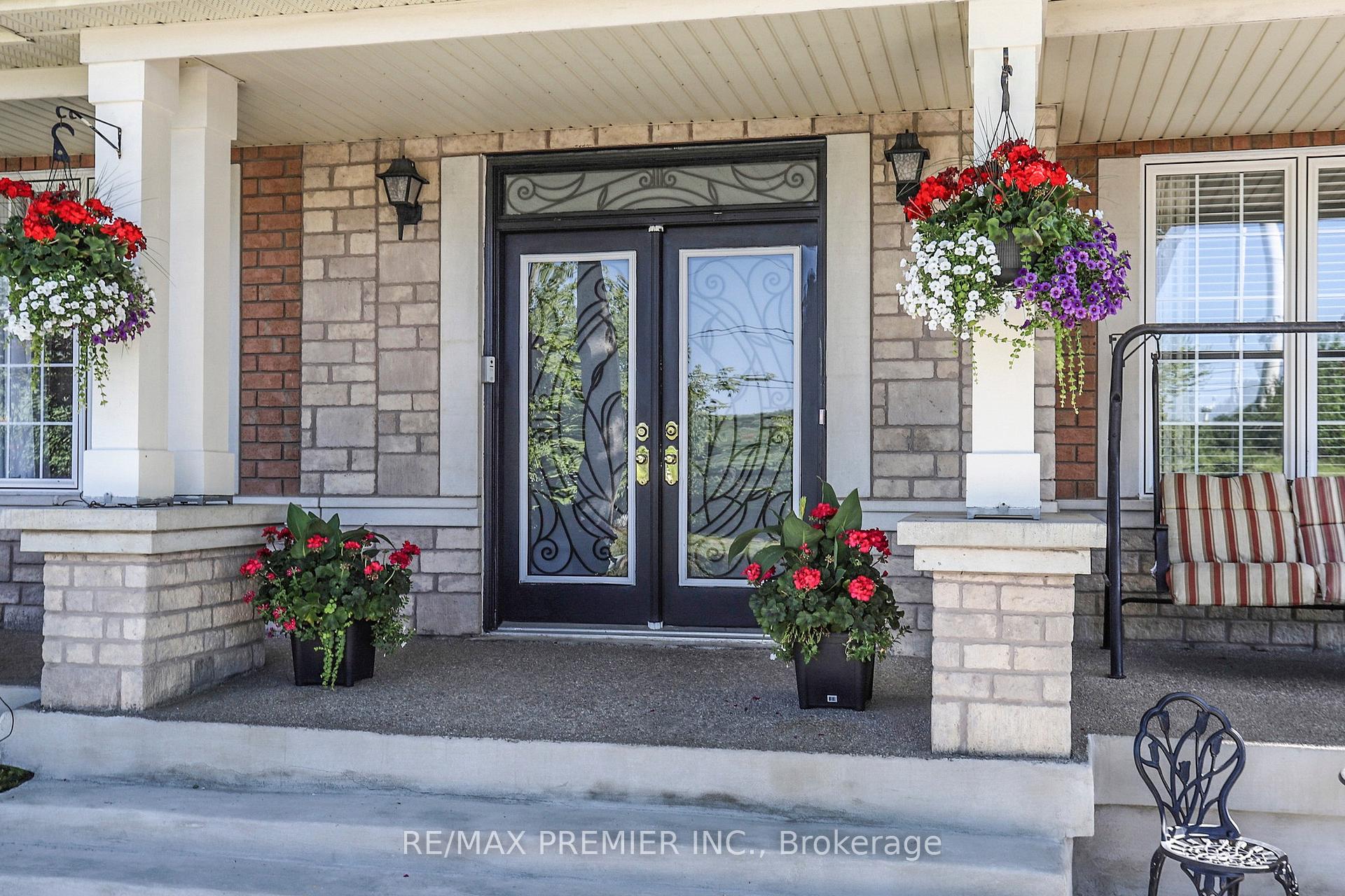 Photo 2 of 42 Sparta Drive, Brampton, Vales of Castlemore — HOMEH