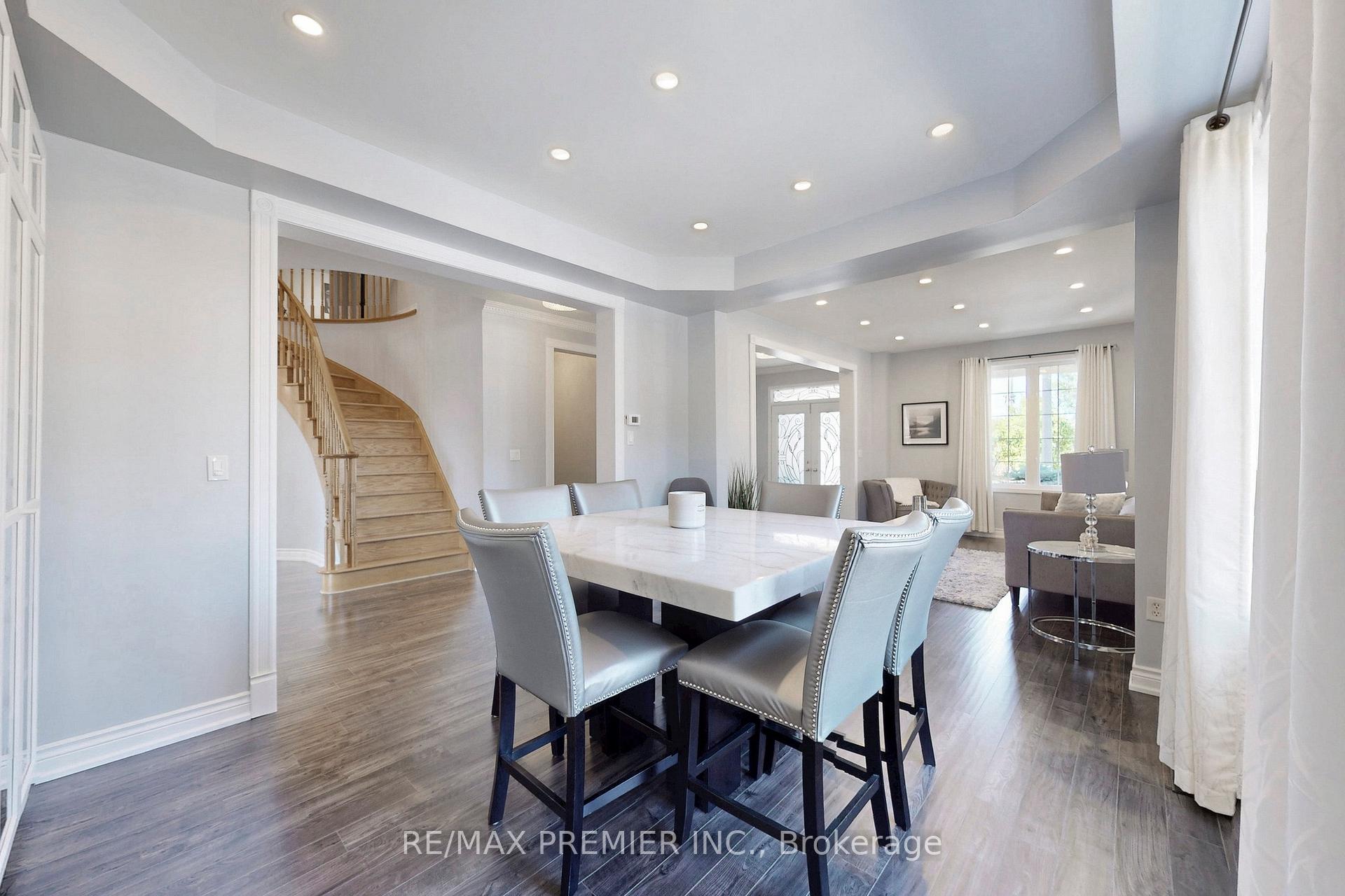 Photo 13 of 42 Sparta Drive, Brampton, Vales of Castlemore — HOMEH