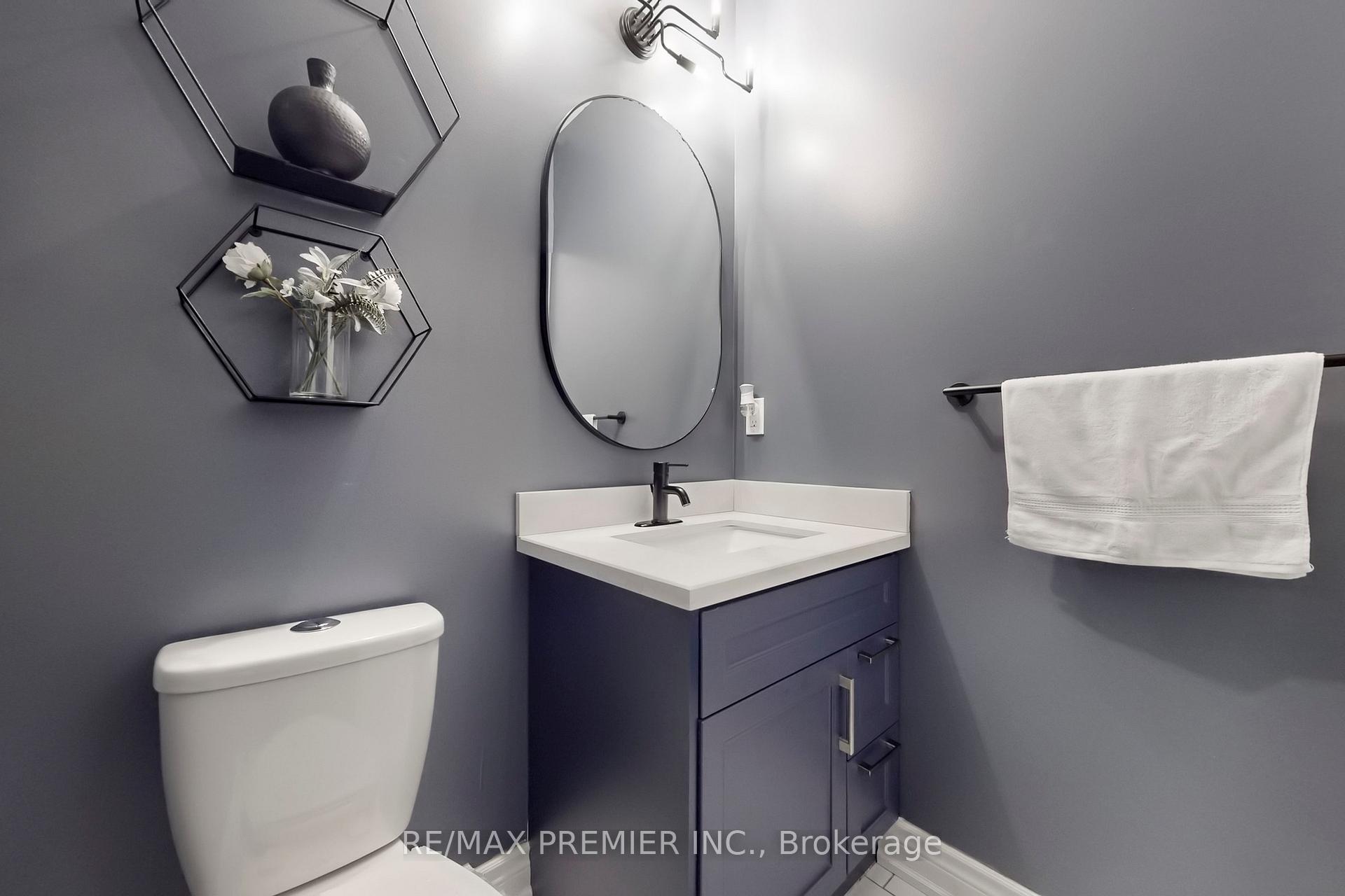 Photo 14 of 42 Sparta Drive, Brampton, Vales of Castlemore — HOMEH