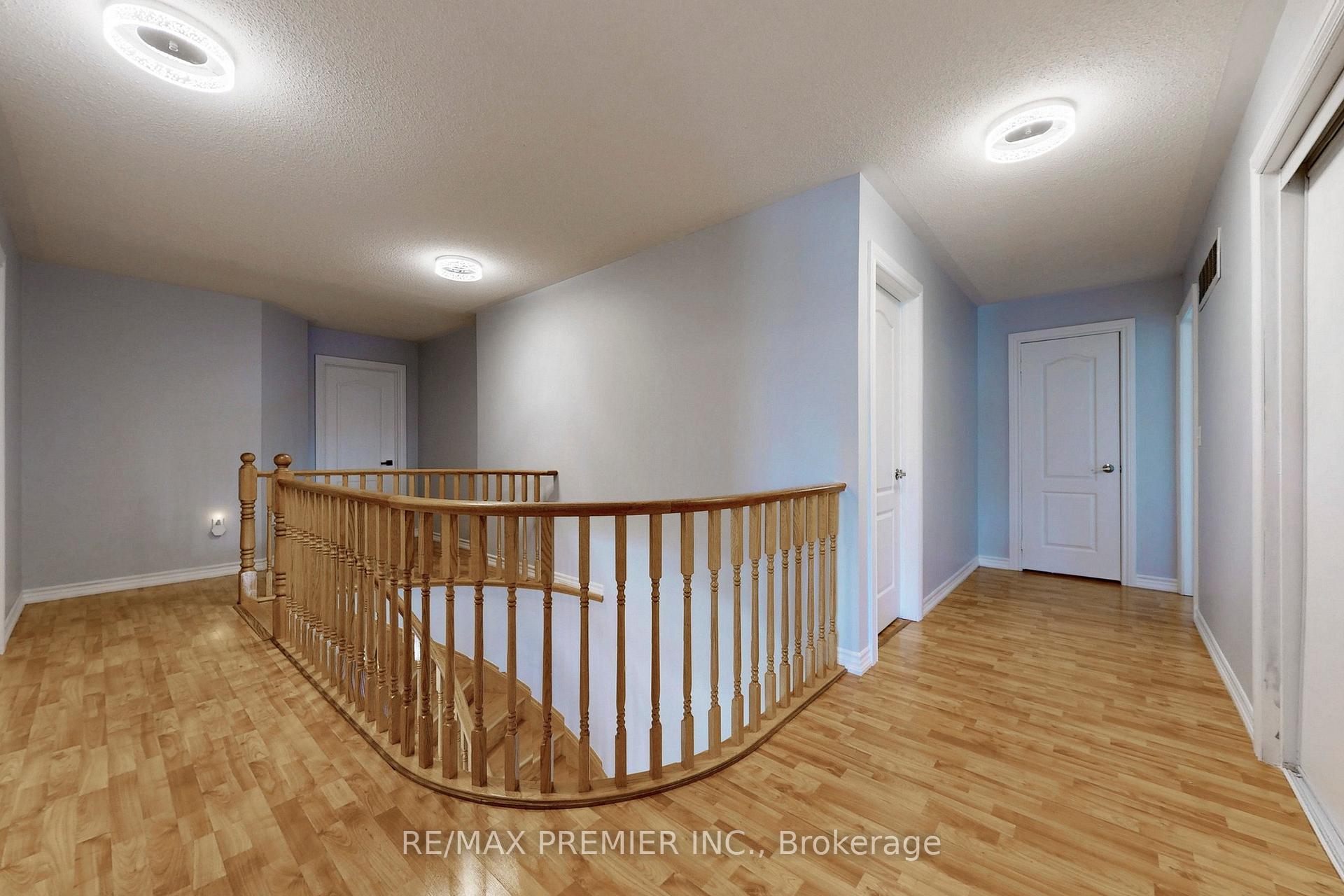 Photo 26 of 42 Sparta Drive, Brampton, Vales of Castlemore — HOMEH