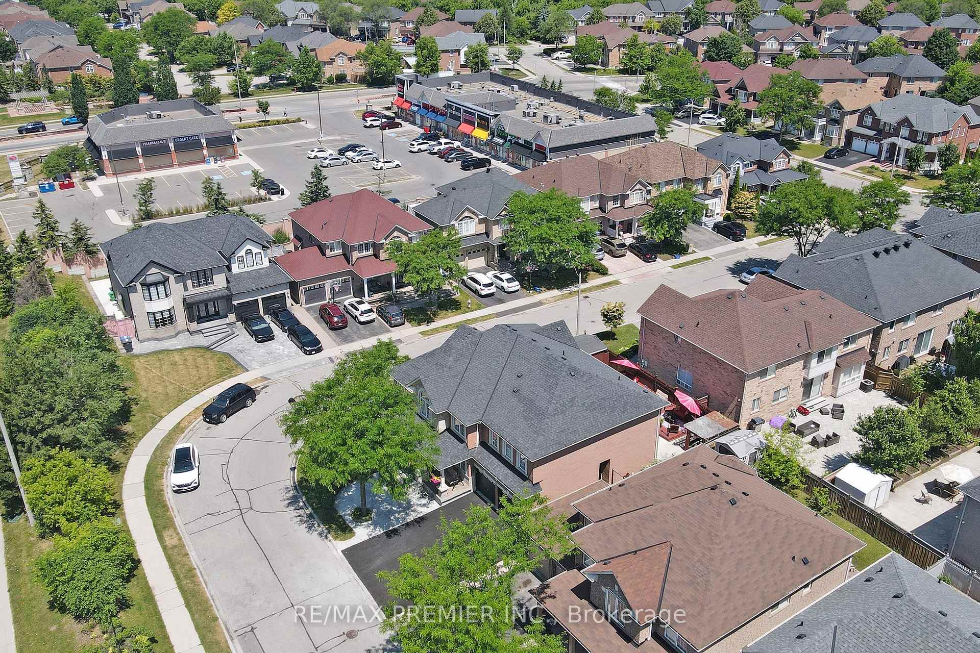 Photo 34 of 42 Sparta Drive, Brampton, Vales of Castlemore — HOMEH