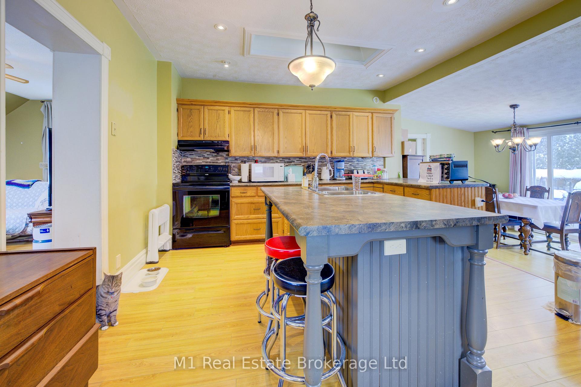 Photo 8 of 541 9th Street, Hanover — HOMEH