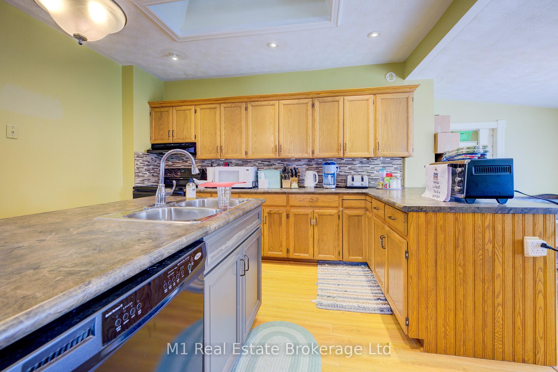 Photo 9 of 541 9th Street, Hanover — HOMEH