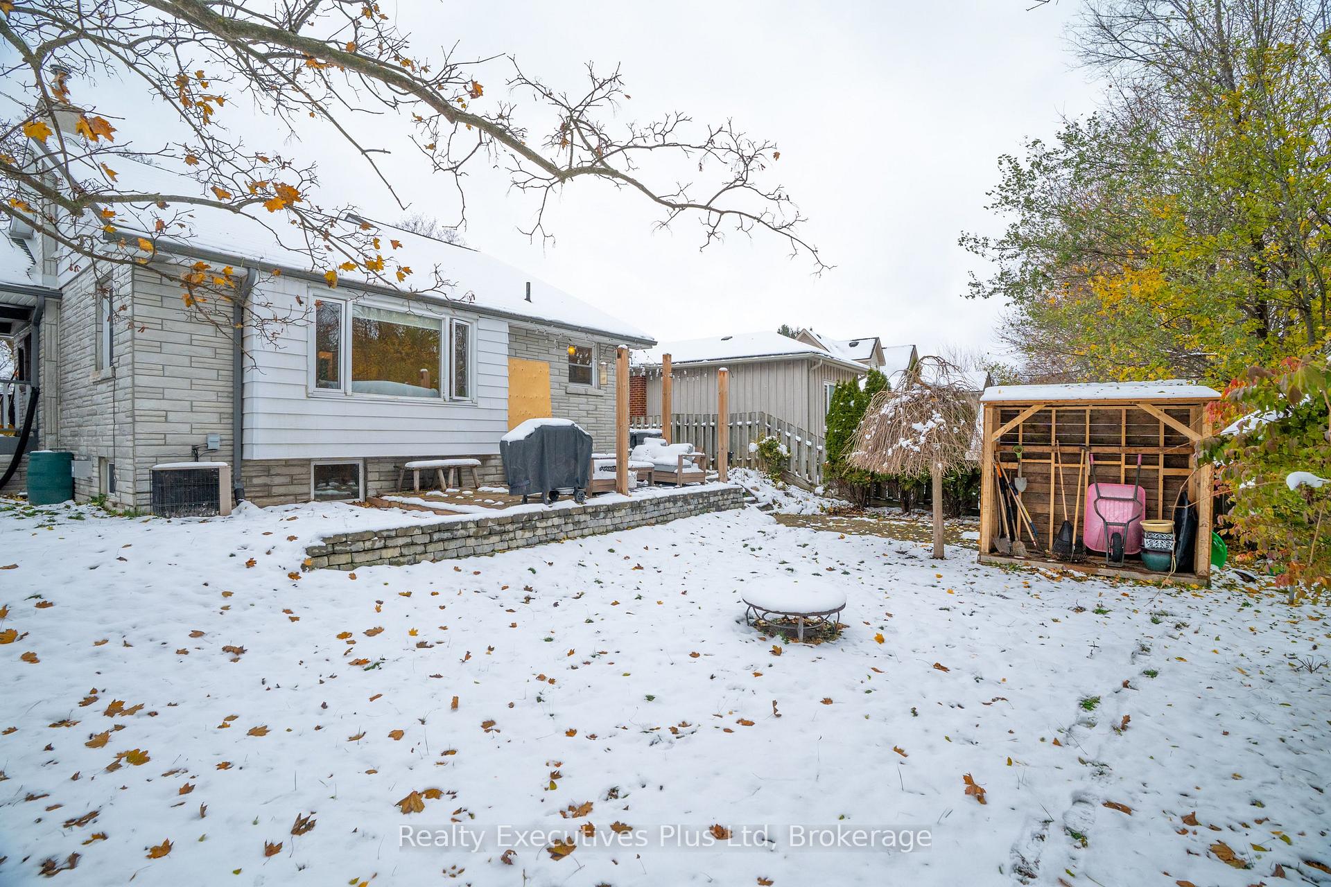 Photo 41 of 20 Summit Crescent, Guelph, Exhibition Park — HOMEH