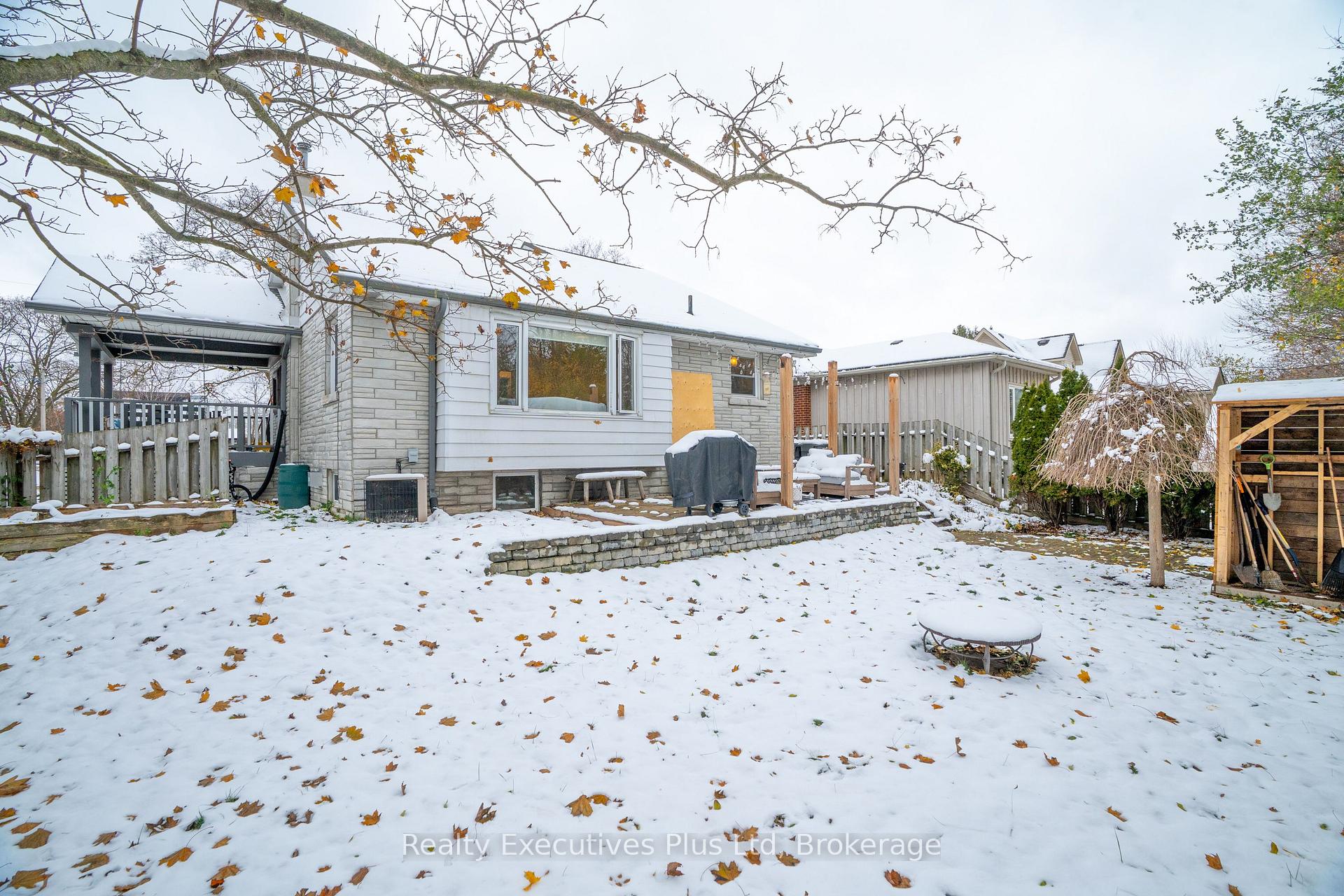 Photo 42 of 20 Summit Crescent, Guelph, Exhibition Park — HOMEH