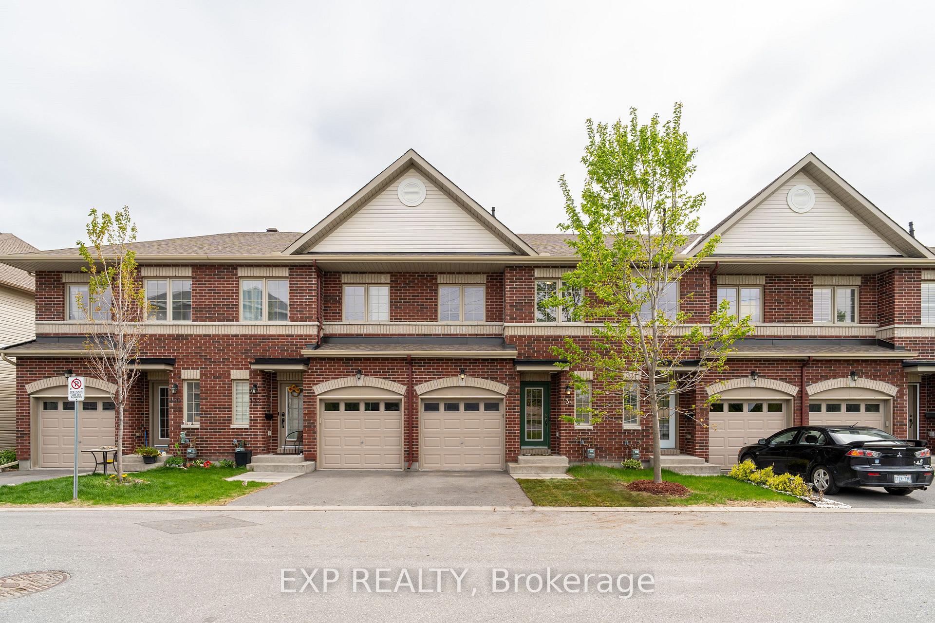 Photo 2 of 134 Camden Private, Ottawa, Barrhaven - Cedargrove/Fraserdale — HOMEH