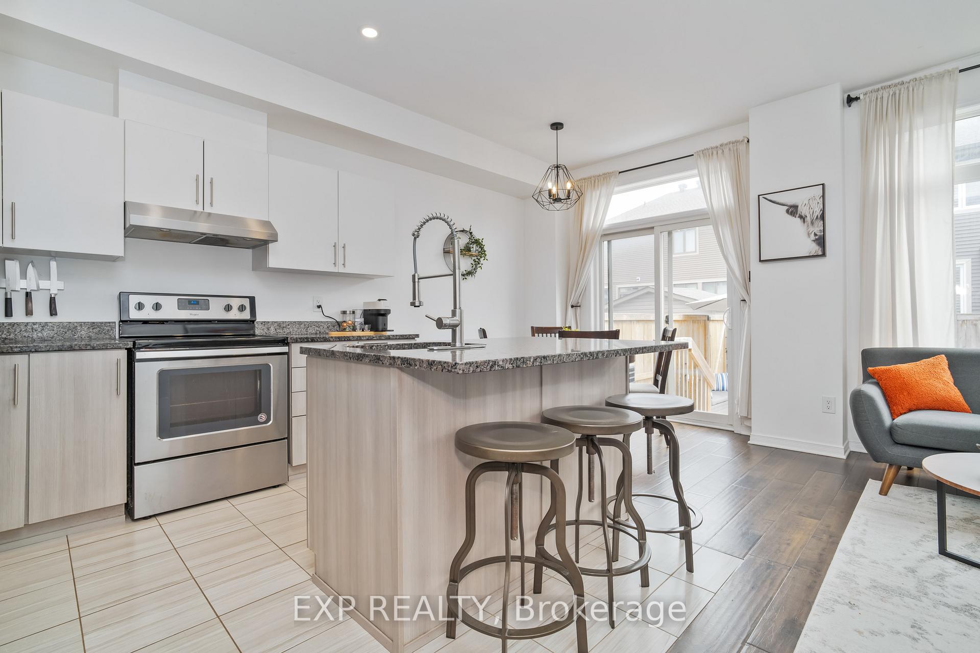 Photo 10 of 134 Camden Private, Ottawa, Barrhaven - Cedargrove/Fraserdale — HOMEH