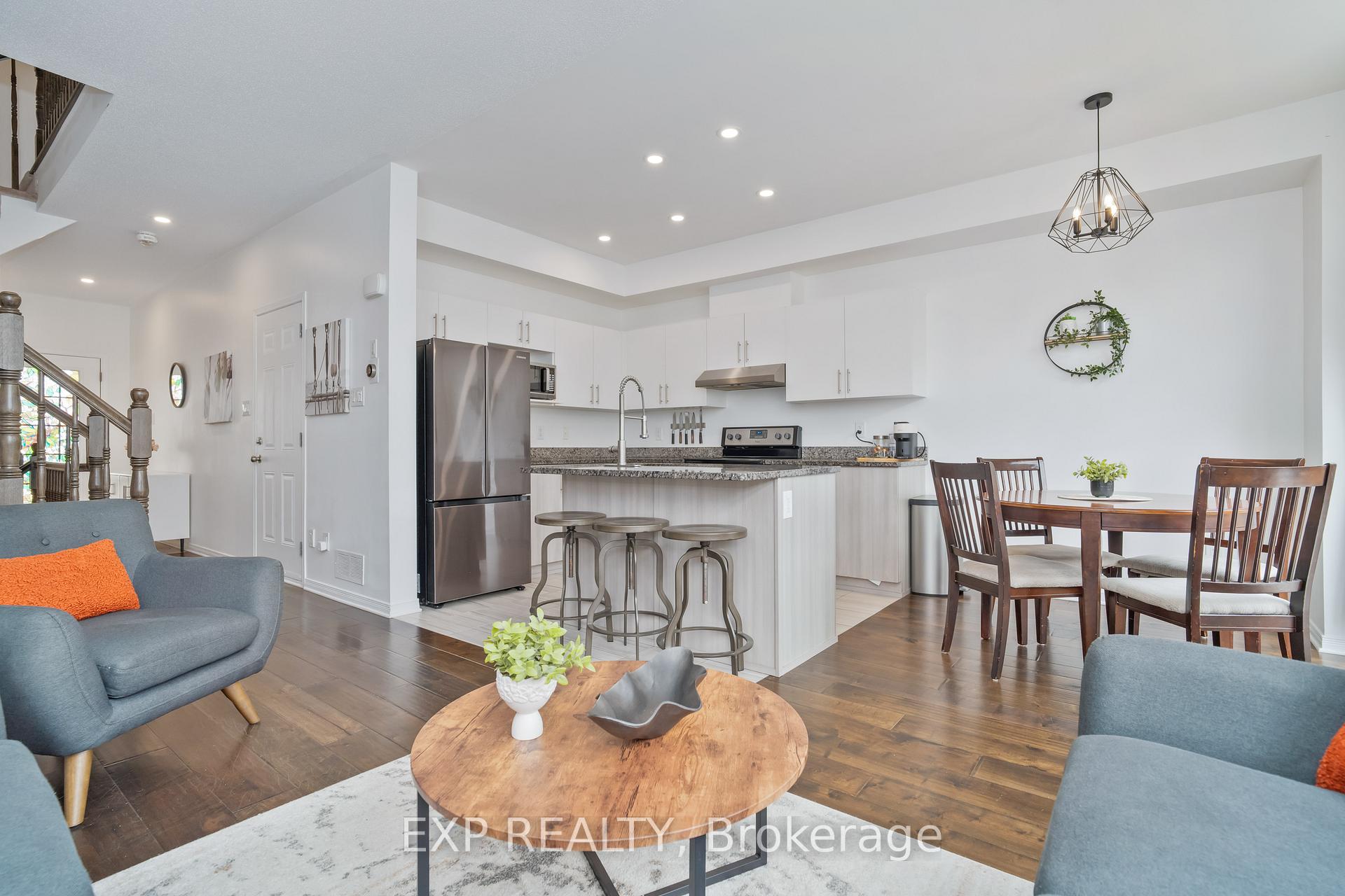 Photo 12 of 134 Camden Private, Ottawa, Barrhaven - Cedargrove/Fraserdale — HOMEH