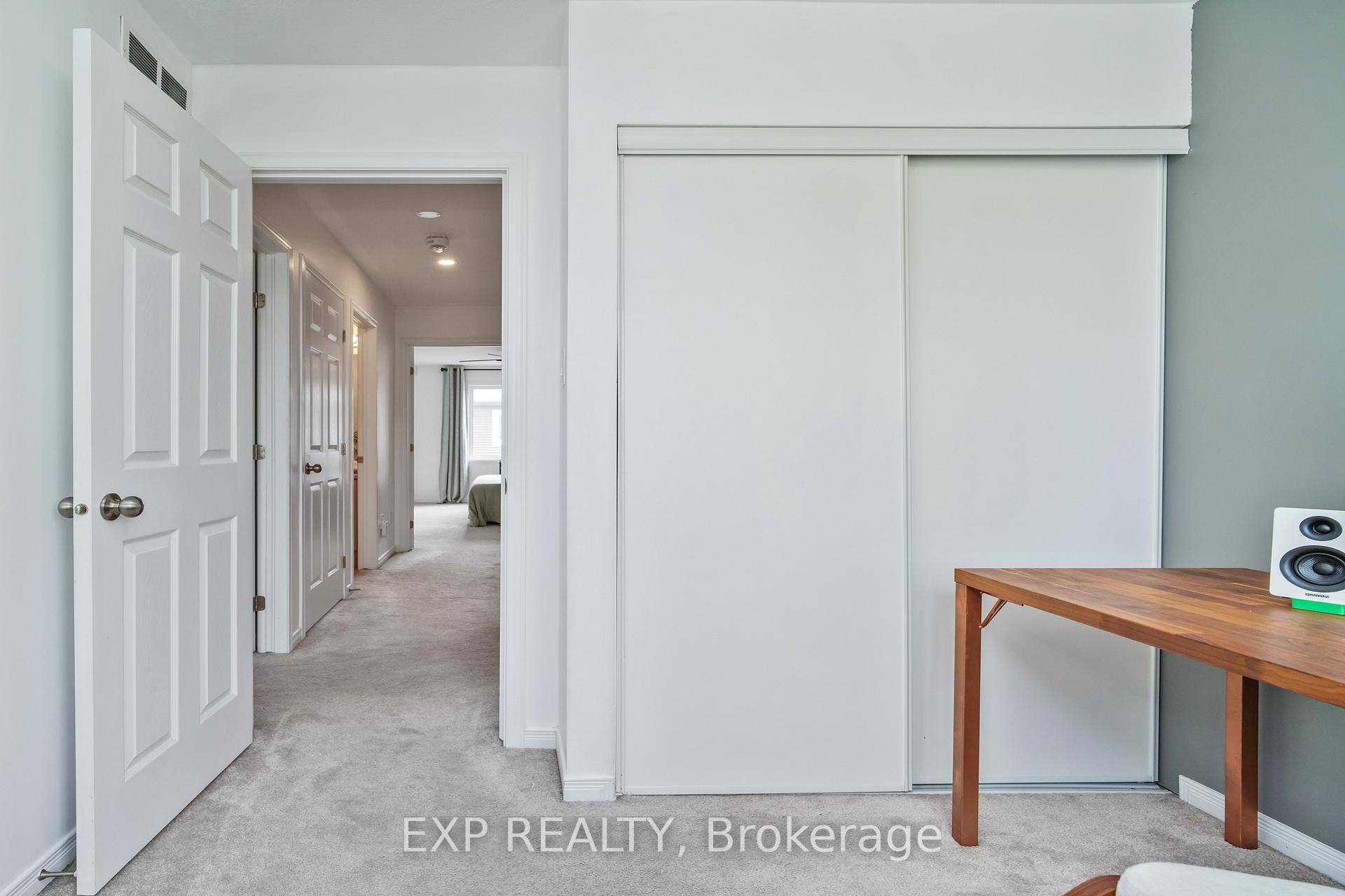 Photo 23 of 134 Camden Private, Ottawa, Barrhaven - Cedargrove/Fraserdale — HOMEH