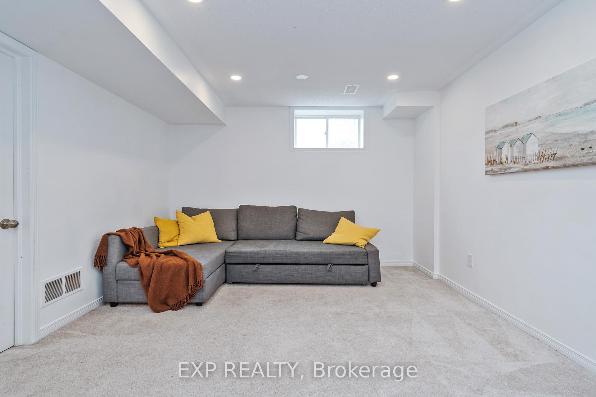 Photo 26 of 134 Camden Private, Ottawa, Barrhaven - Cedargrove/Fraserdale — HOMEH