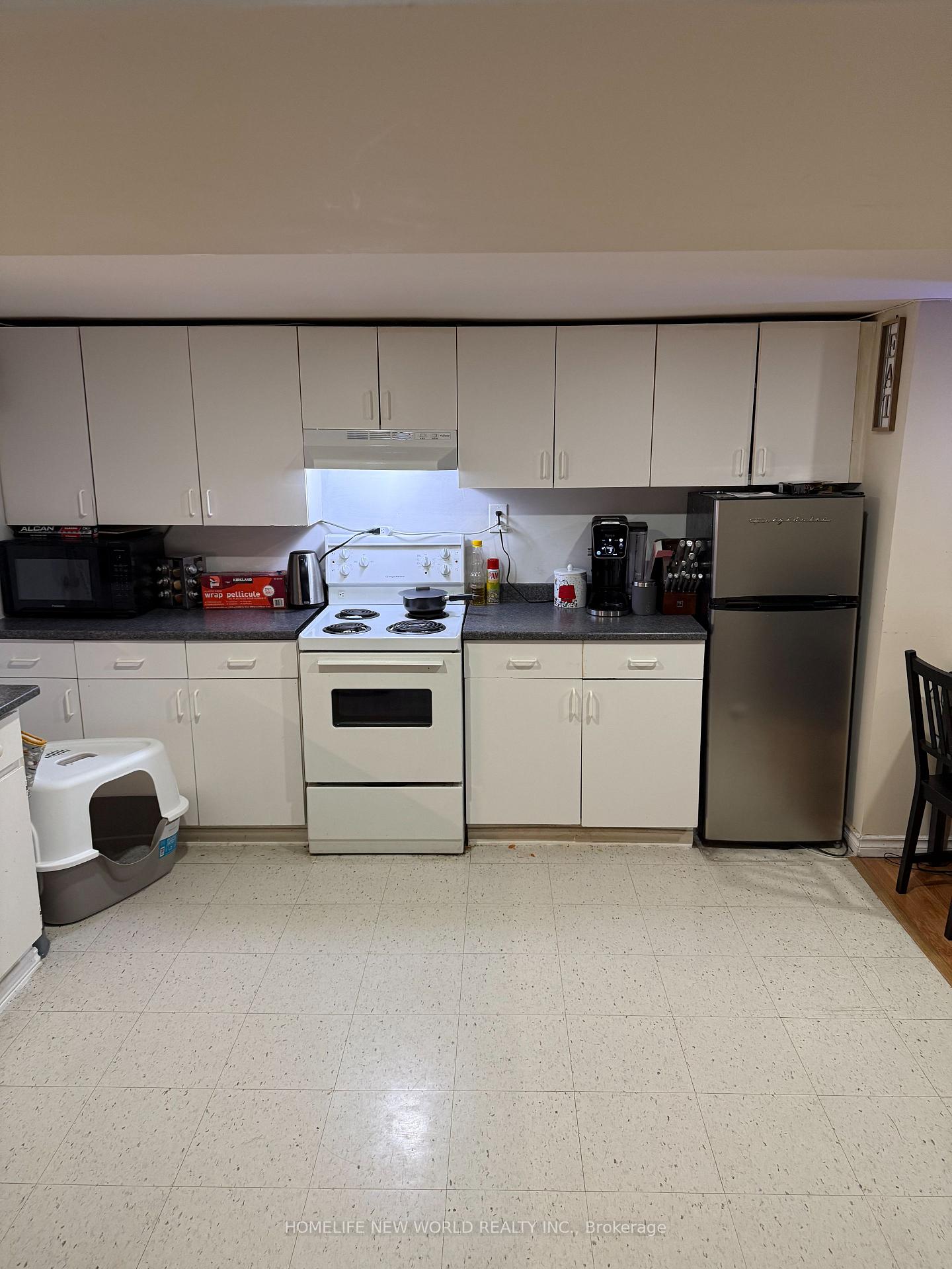 Photo 3 of Unit Basement, 898 krosno Boulevard W, Pickering, Bay Ridges — HOMEH