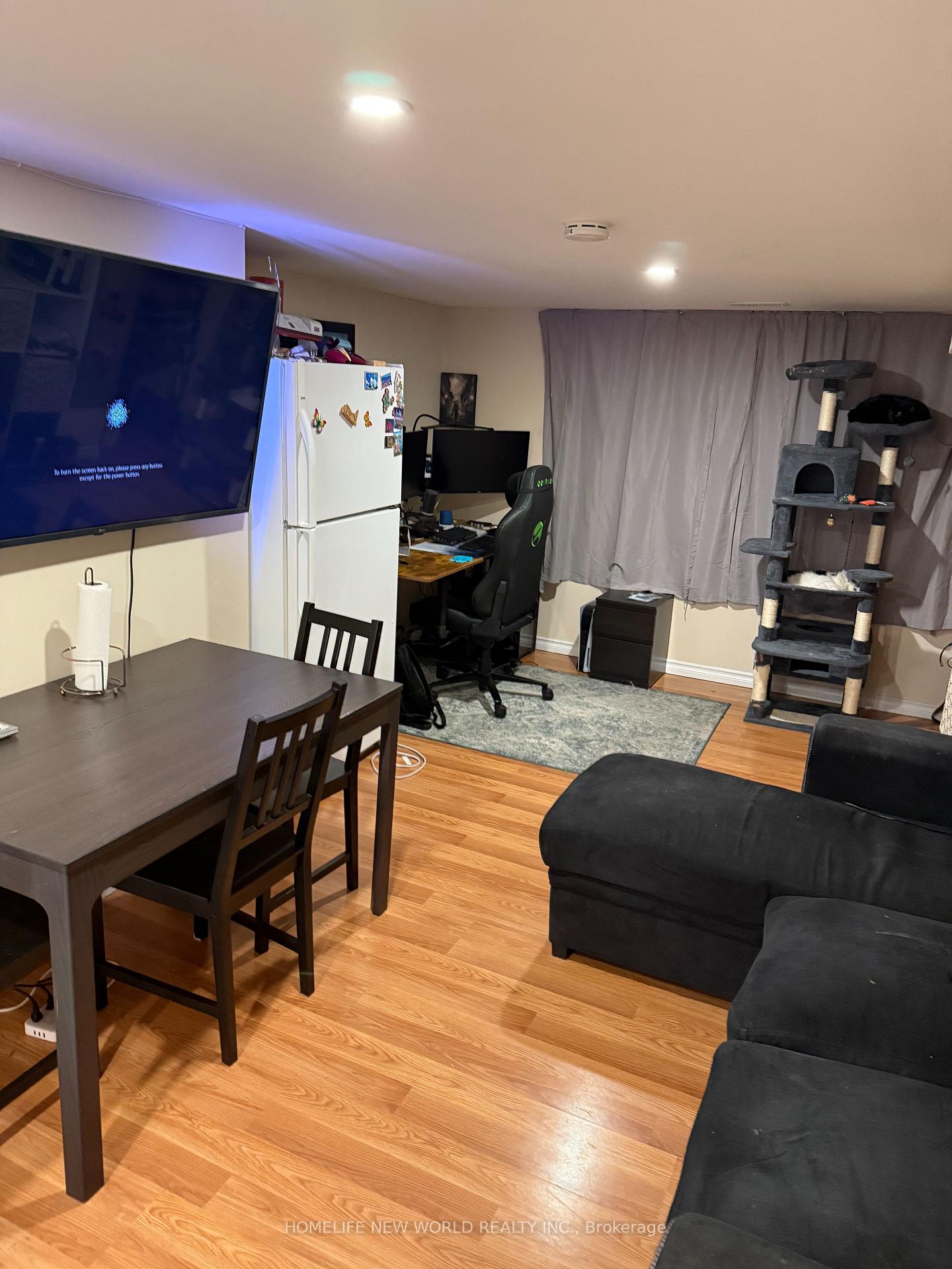 Photo 6 of Unit Basement, 898 krosno Boulevard W, Pickering, Bay Ridges — HOMEH