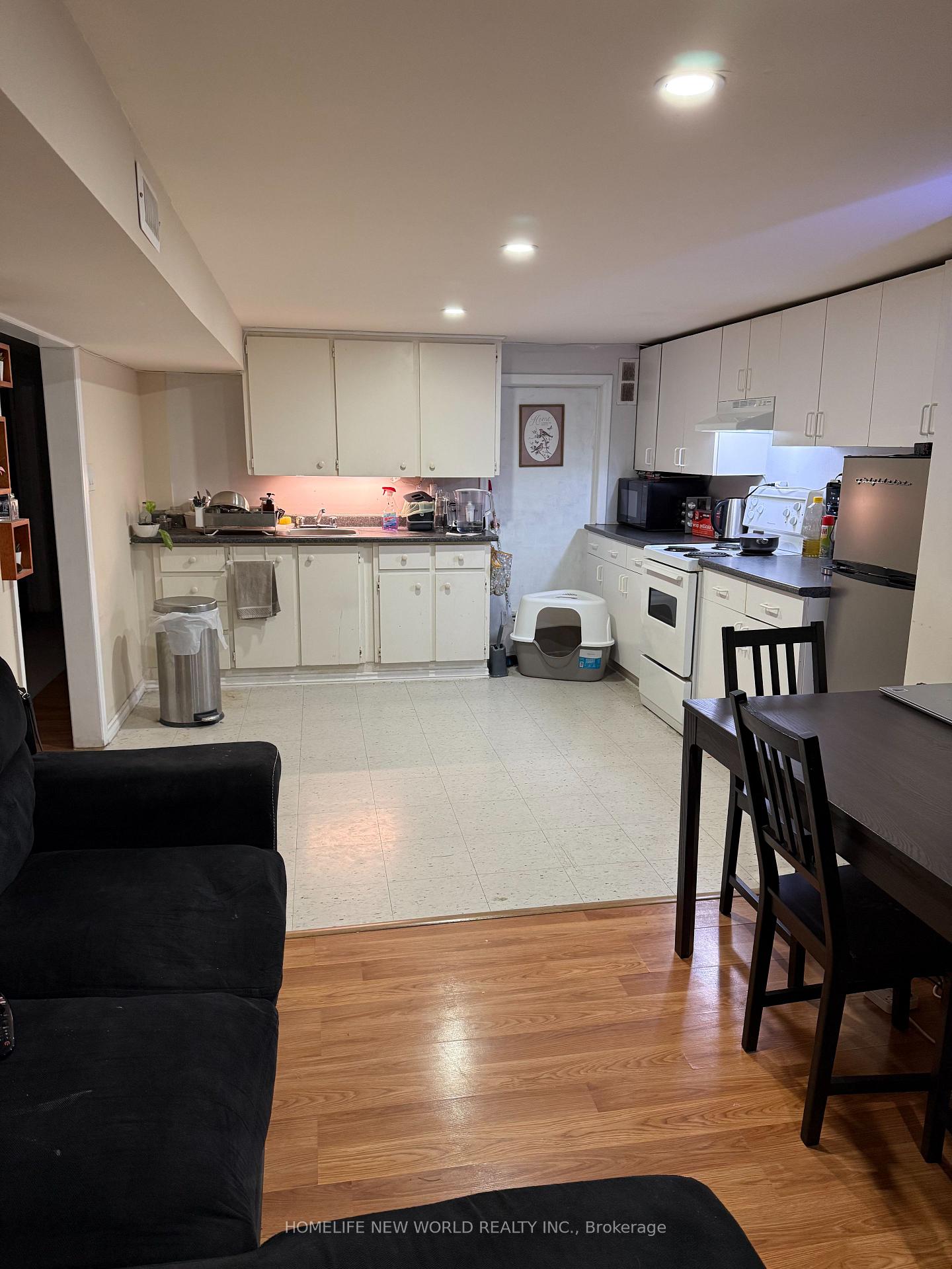 Photo 16 of Unit Basement, 898 krosno Boulevard W, Pickering, Bay Ridges — HOMEH