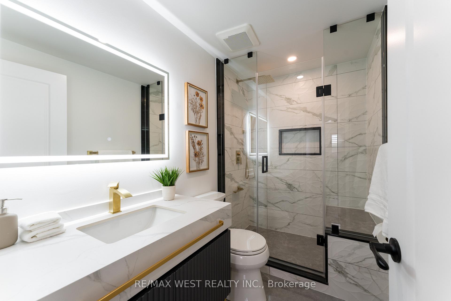 Photo 29 of 343 Mullen Drive, Vaughan, Brownridge — HOMEH