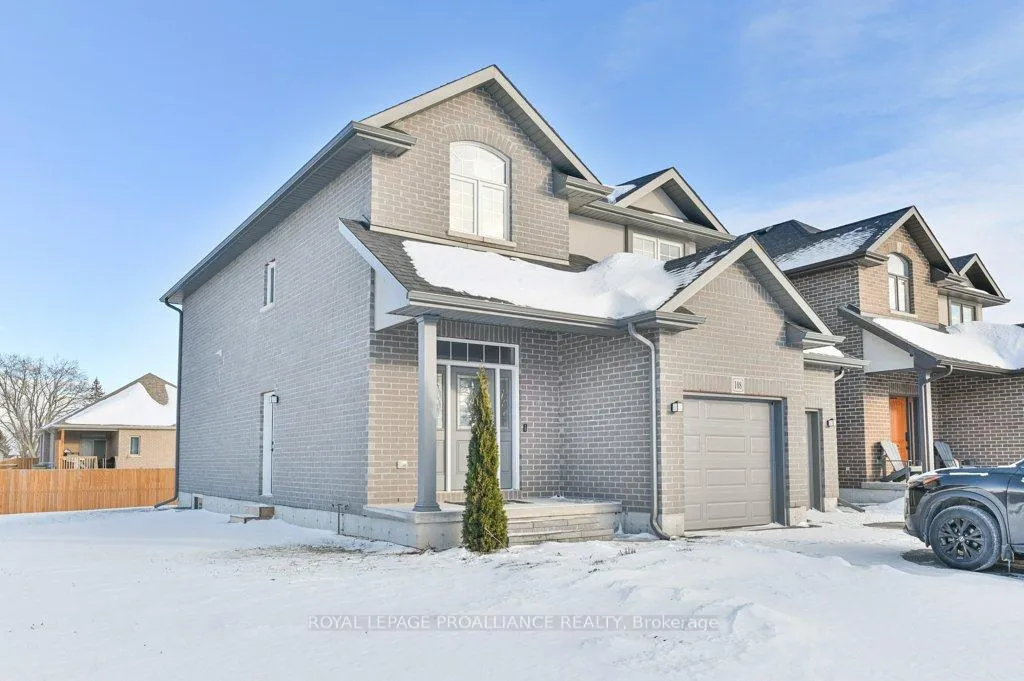 Photo 2 of 108 Ledgerock Court, Quinte West, Sidney Ward — HOMEH
